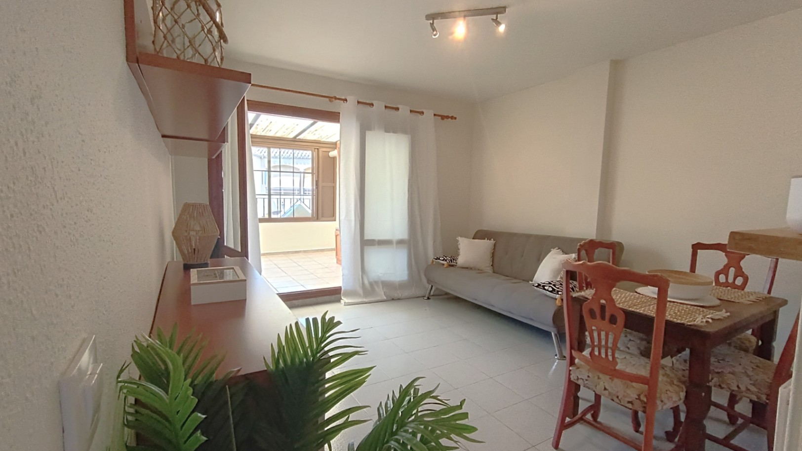 Stunning penthouse just steps away from Arenal Beach in Calpe! — photo 2