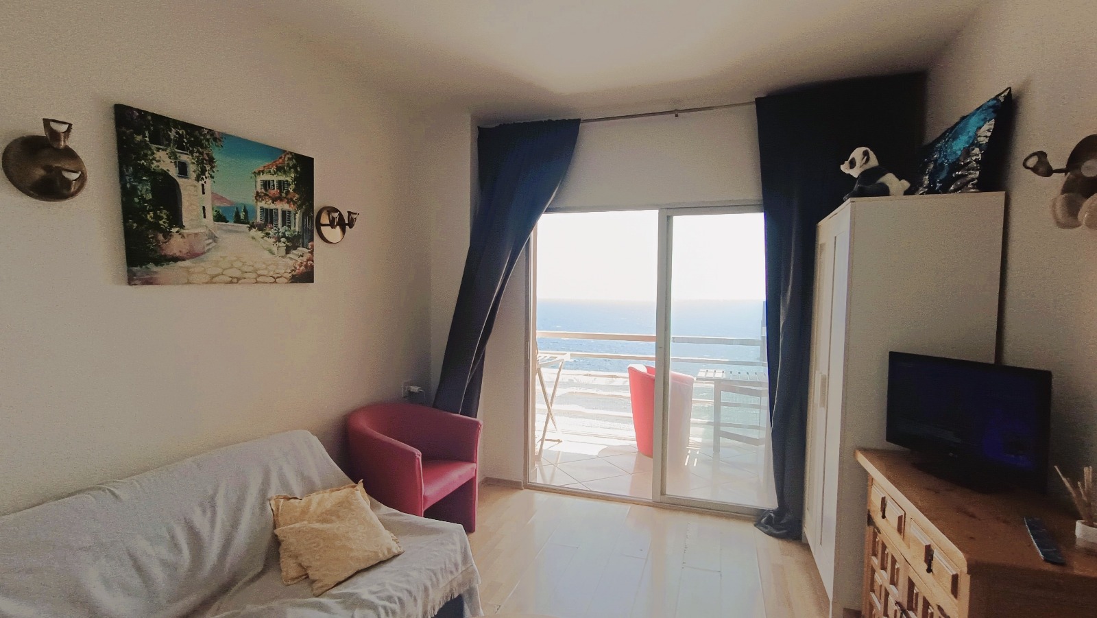 Studio for sale in Calpe beachfront with communal swimming pool — photo 2