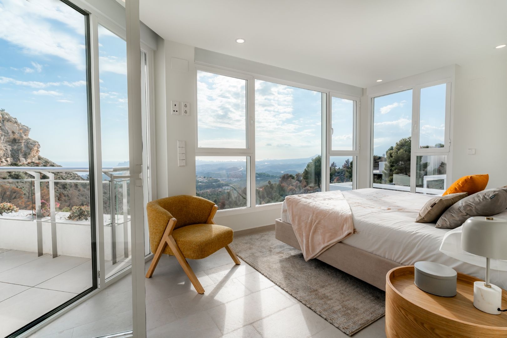 Chalet for Sale in Altea: Luxury and Comfort Within Your Reach — photo 2