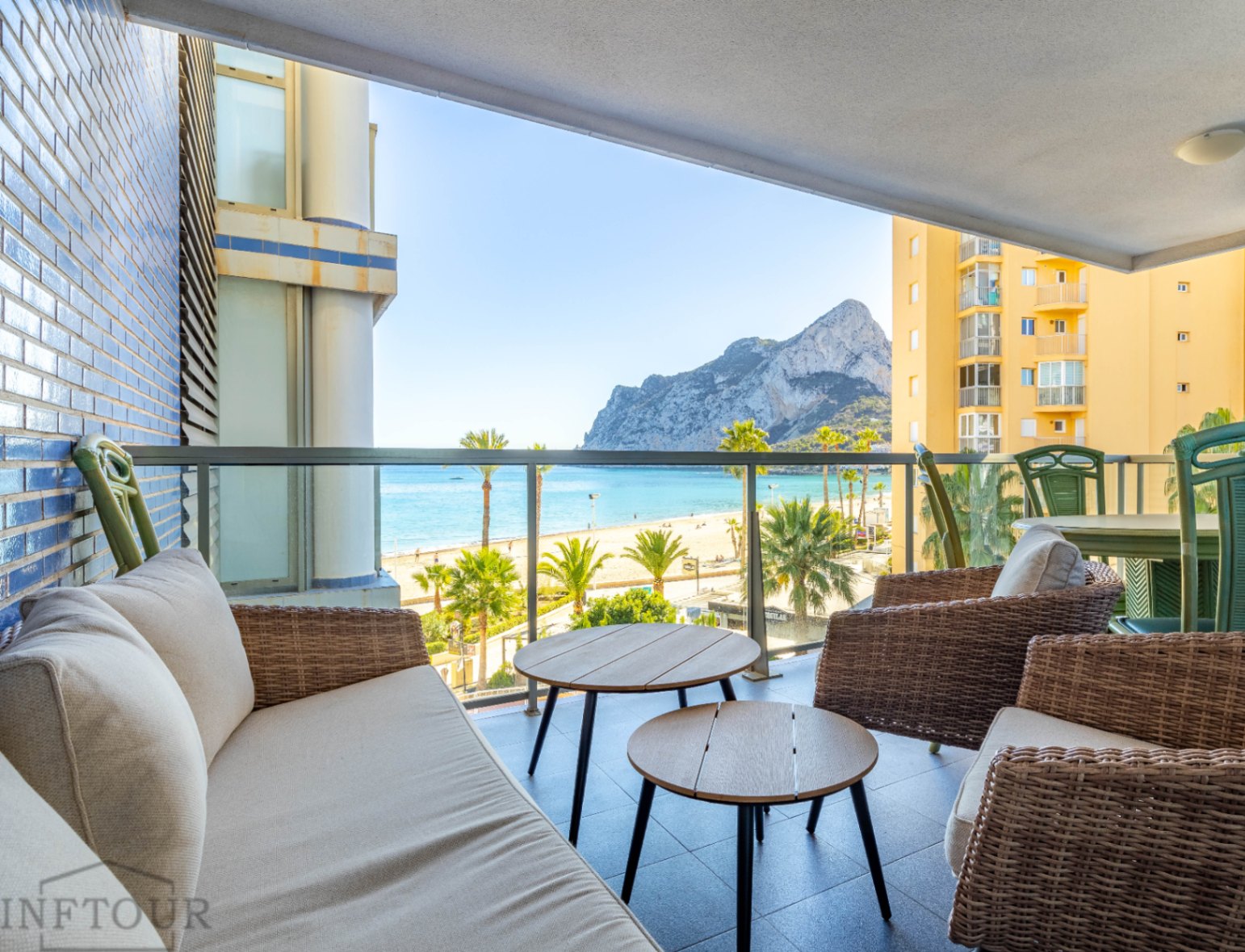 2-Bedroom Apartment with Sea Views in Calpe
