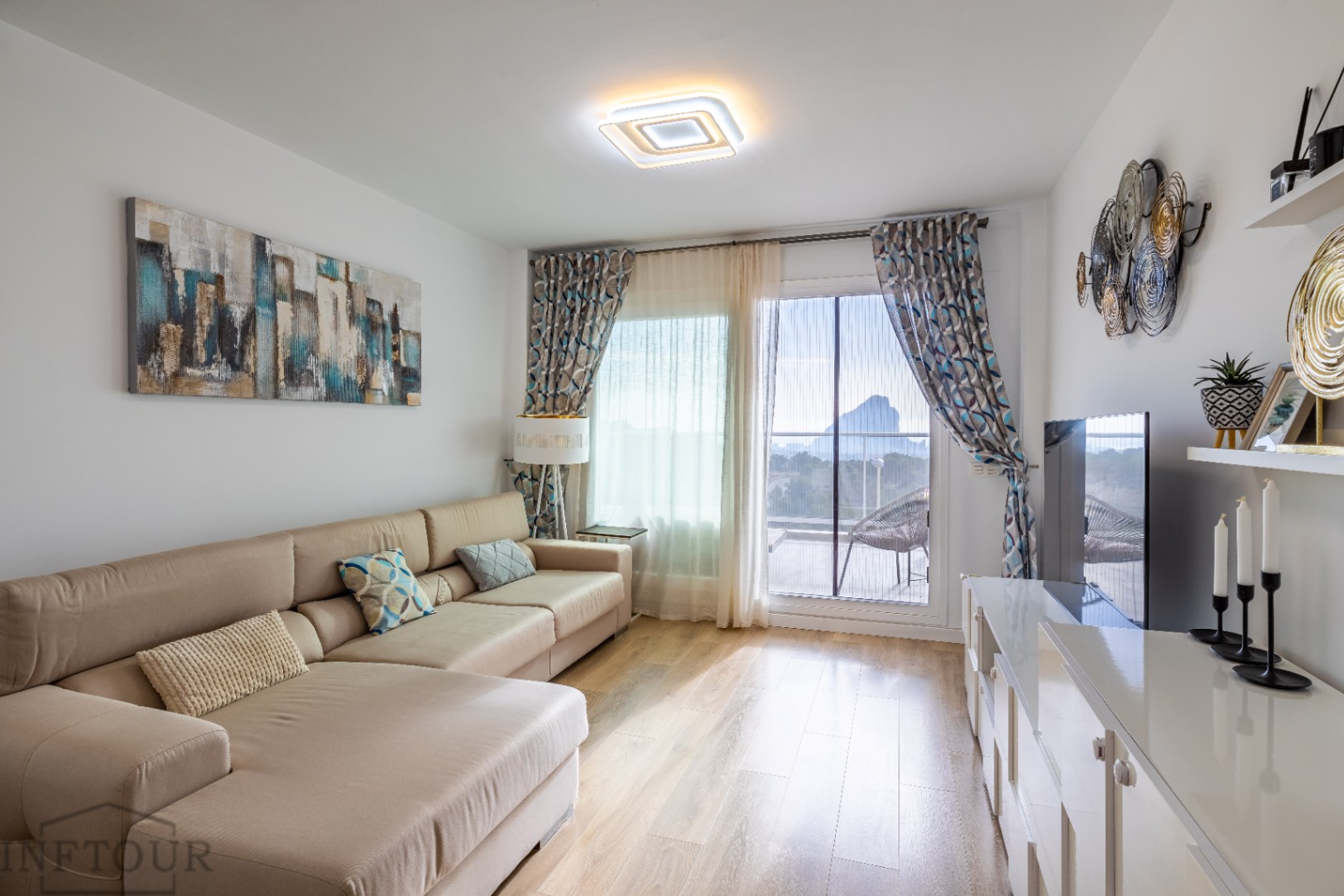 Wohnung in Calpe mit Meerblick und Pool – 2 Schlafzimmer, Terrasse und Parkplatz