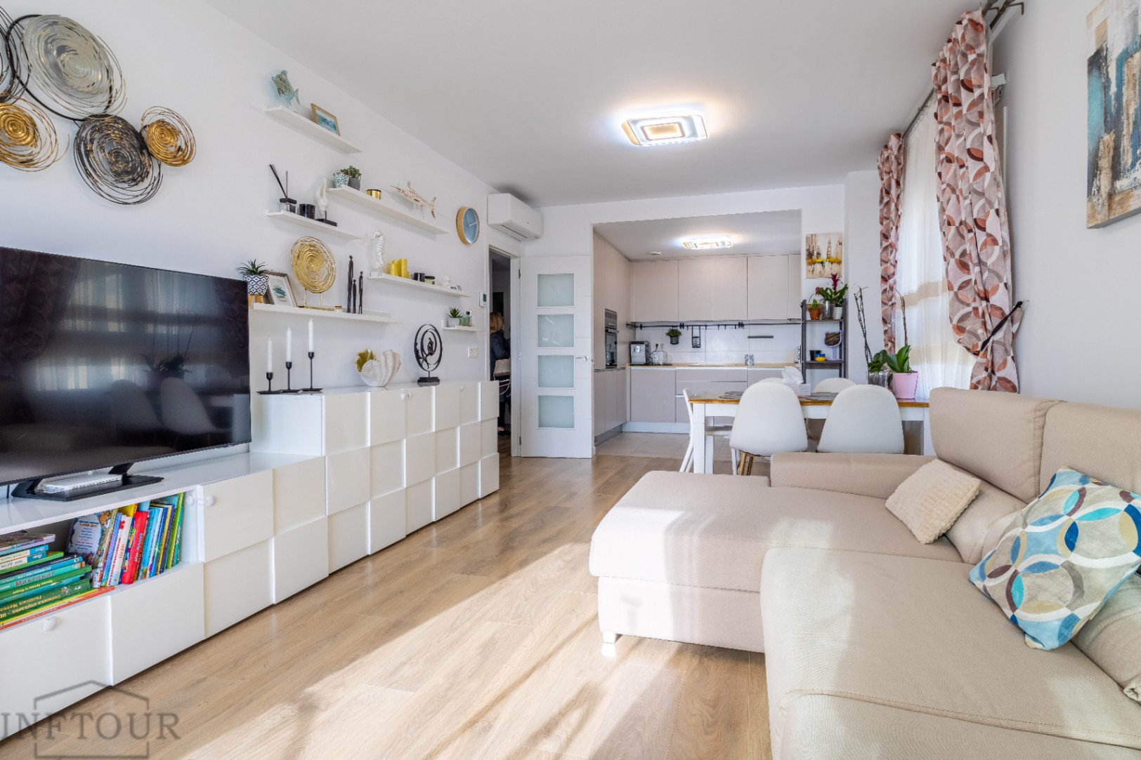 Wohnung in Calpe mit Meerblick und Pool – 2 Schlafzimmer, Terrasse und Parkplatz