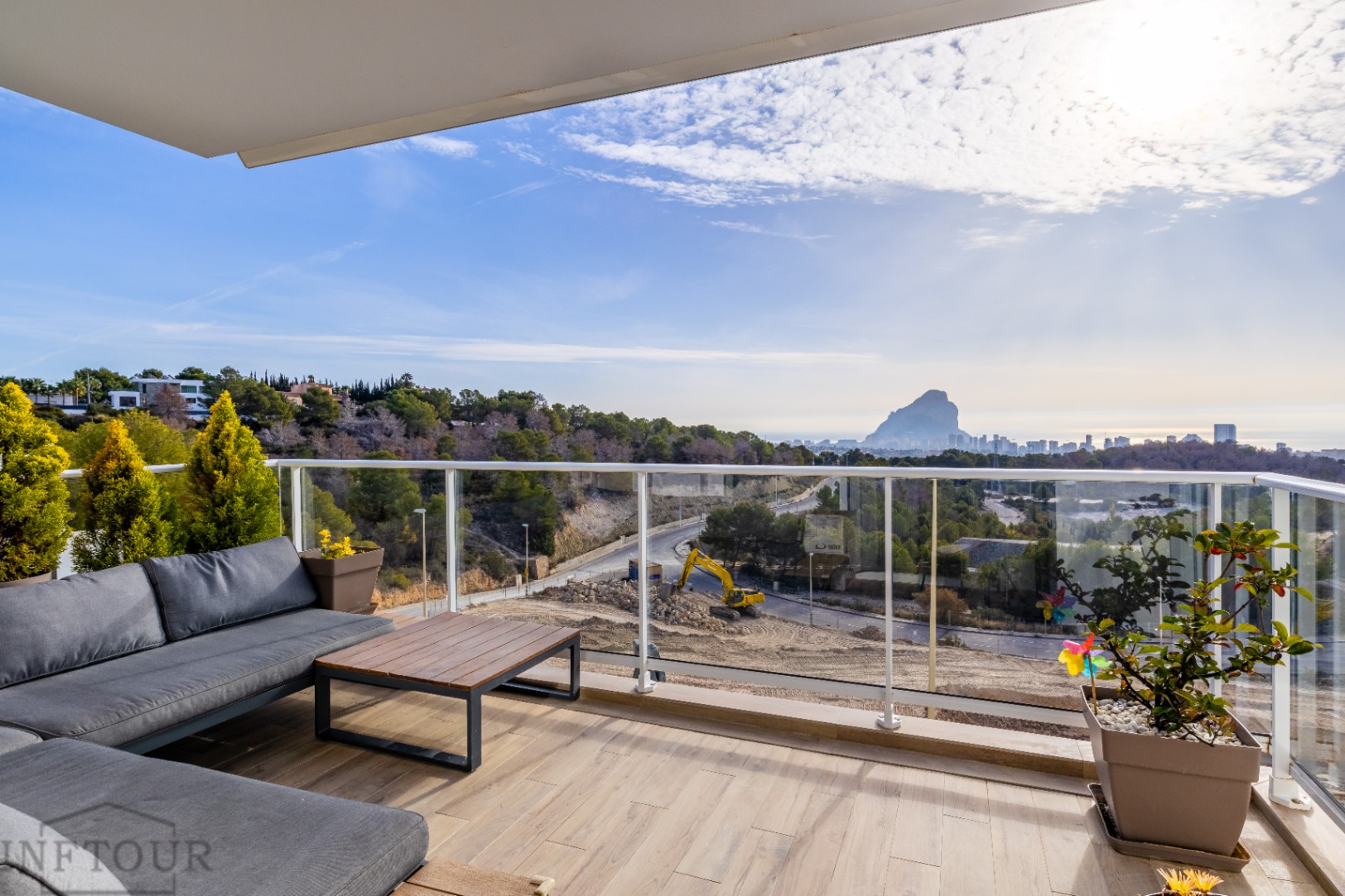 Wohnung in Calpe mit Meerblick und Pool – 2 Schlafzimmer, Terrasse und Parkplatz
