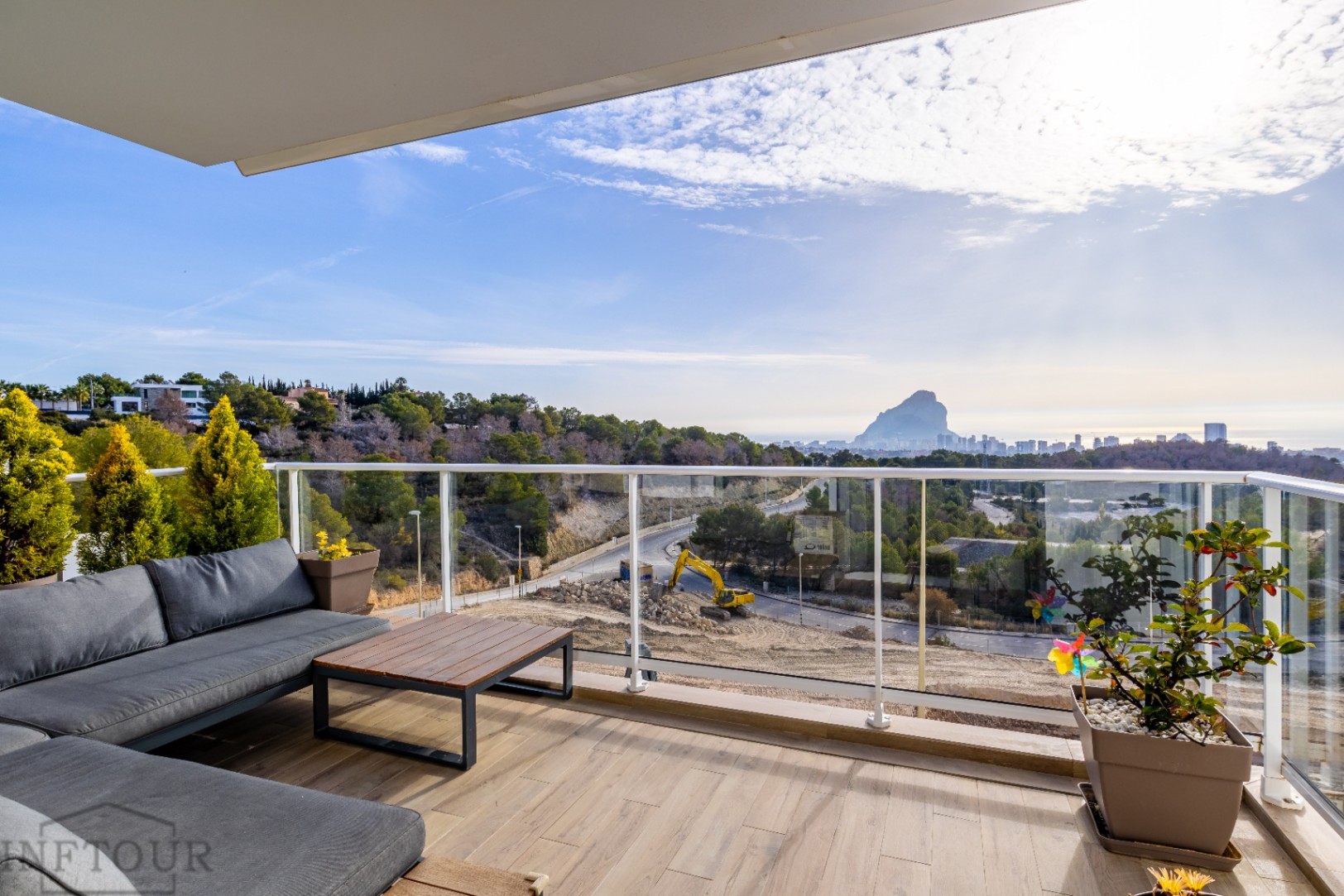 Wohnung in Calpe mit Meerblick und Pool – 2 Schlafzimmer, Terrasse und Parkplatz