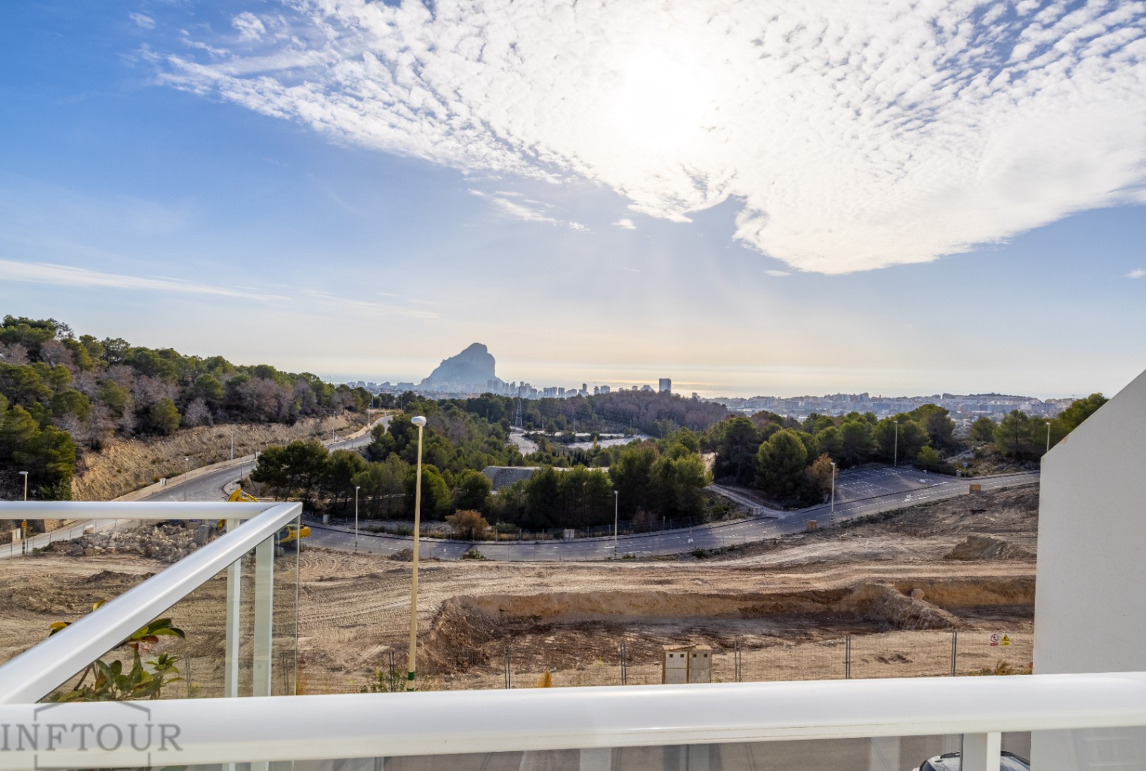 Wohnung in Calpe mit Meerblick und Pool – 2 Schlafzimmer, Terrasse und Parkplatz