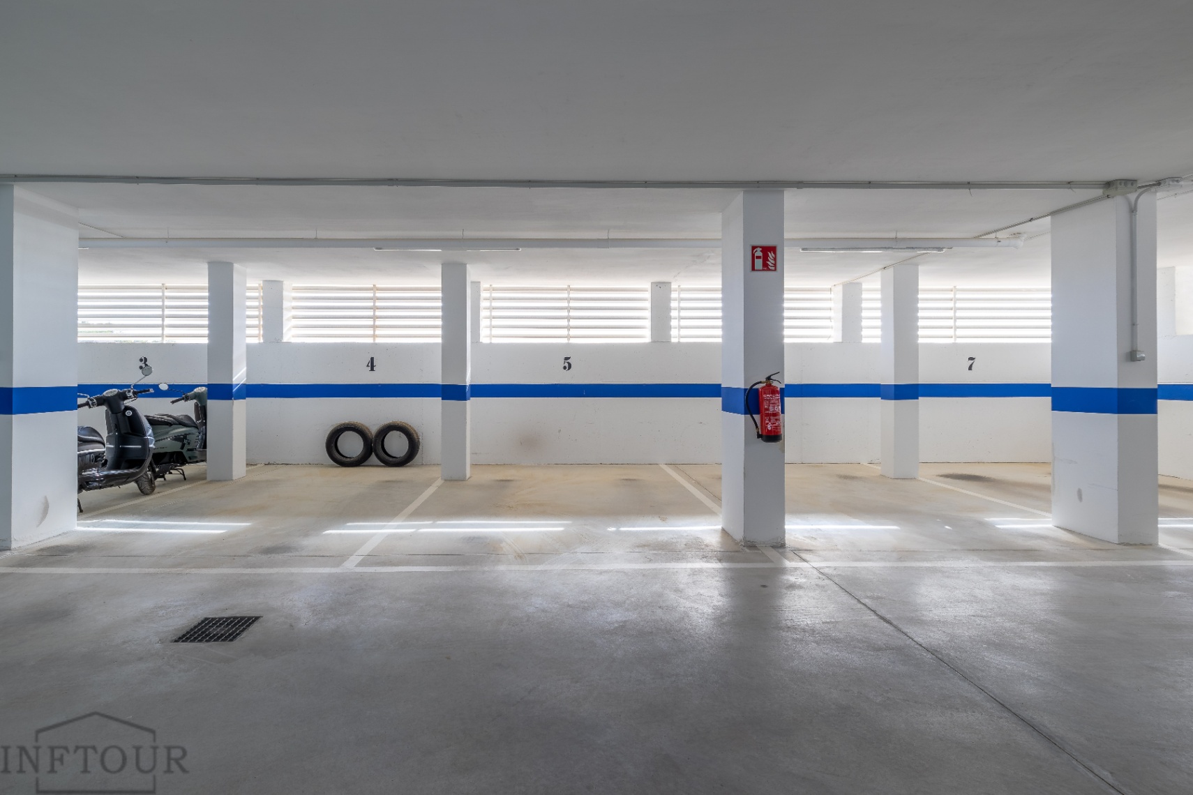 Wohnung in Calpe mit Meerblick und Pool – 2 Schlafzimmer, Terrasse und Parkplatz
