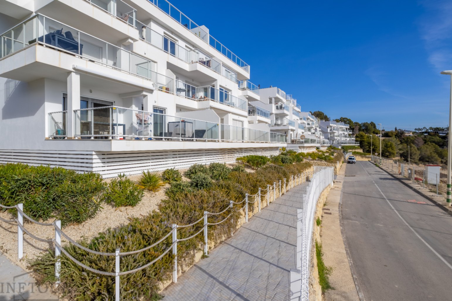Wohnung in Calpe mit Meerblick und Pool – 2 Schlafzimmer, Terrasse und Parkplatz