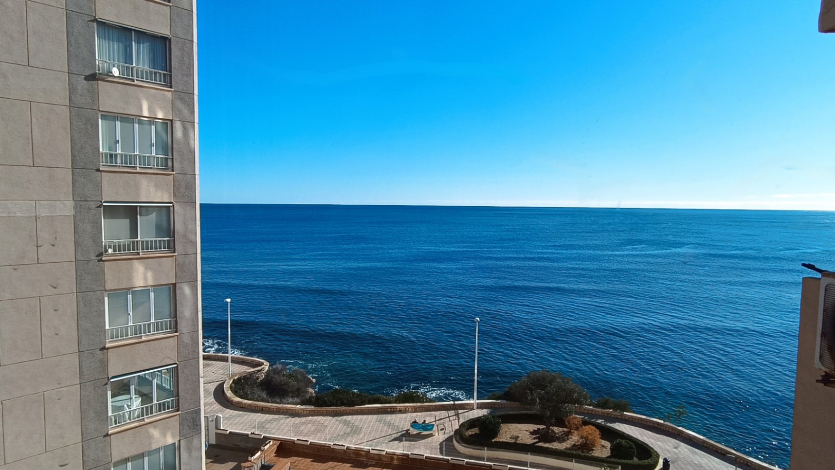 Studio with Sea Views on the Beachfront of Playa de la Fossa, Calpe