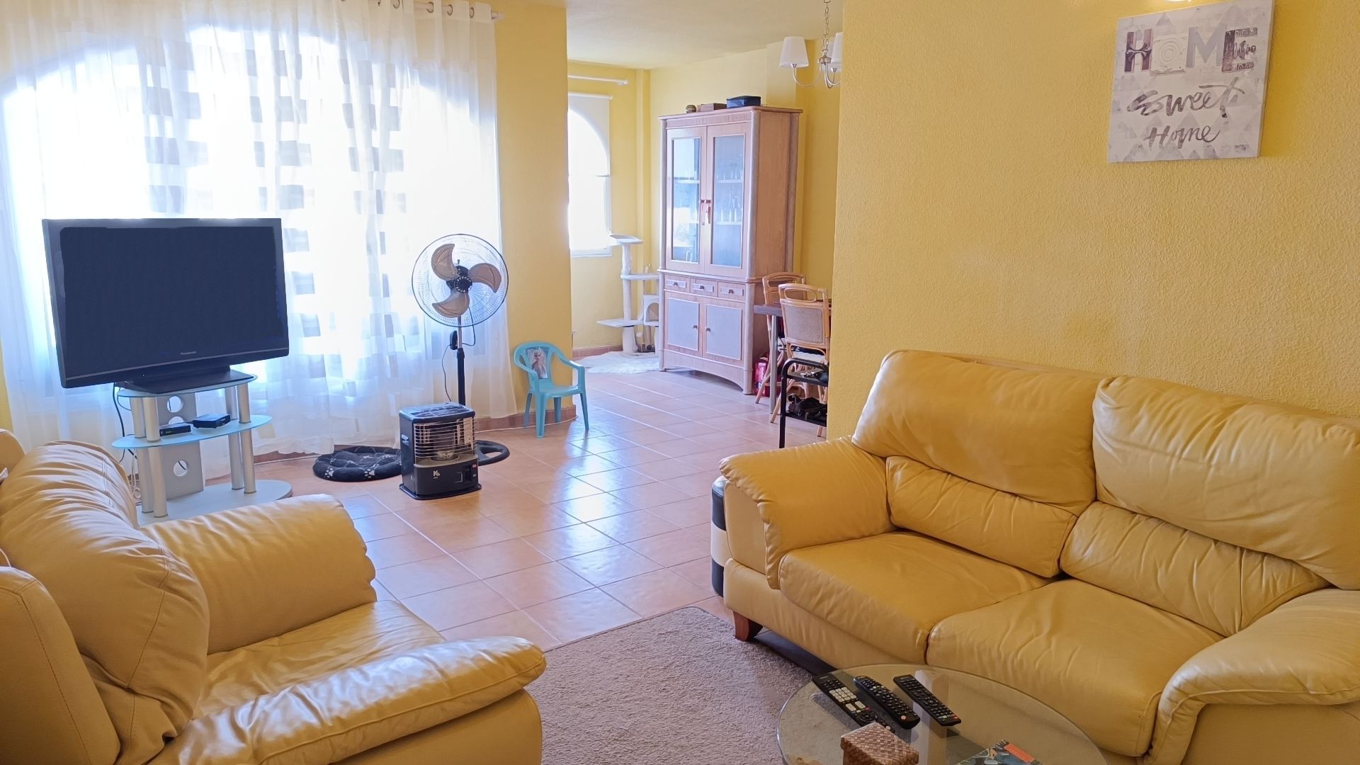 2-Bedroom Apartment with Terrace, Parking and Pool in Calpe — photo 4