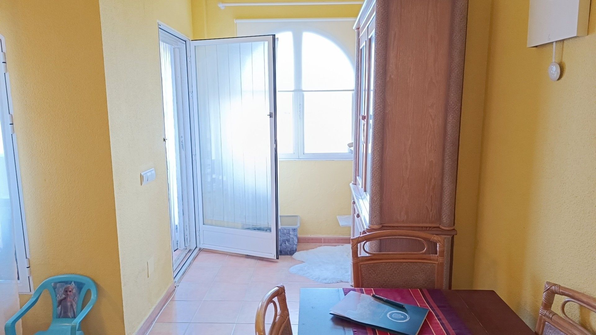 2-Bedroom Apartment with Terrace, Parking and Pool in Calpe — photo 8
