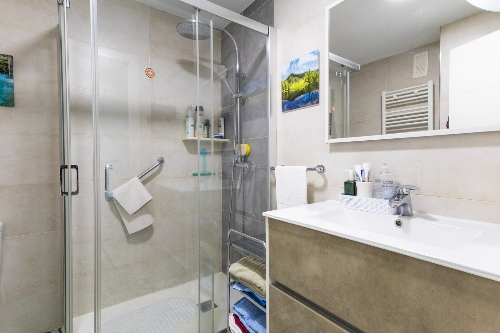 Refurbished 2-bedroom apartment with sea views in Calpe — photo 15