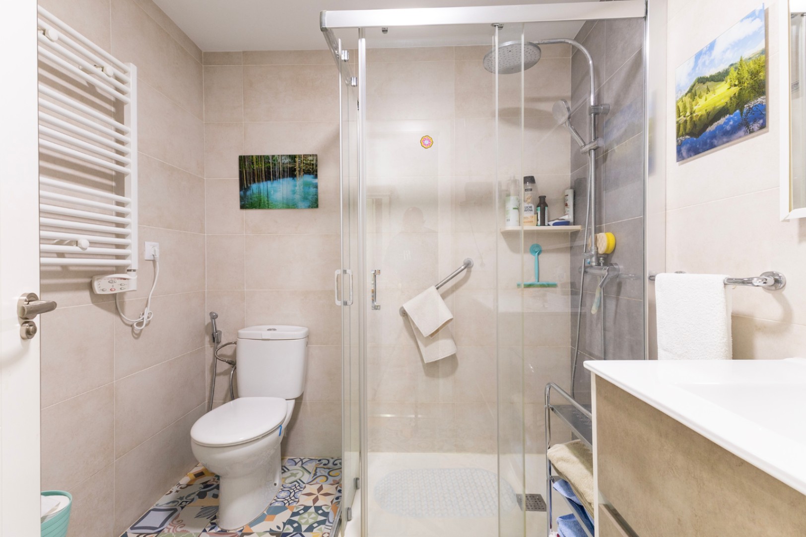 Refurbished 2-bedroom apartment with sea views in Calpe — photo 16