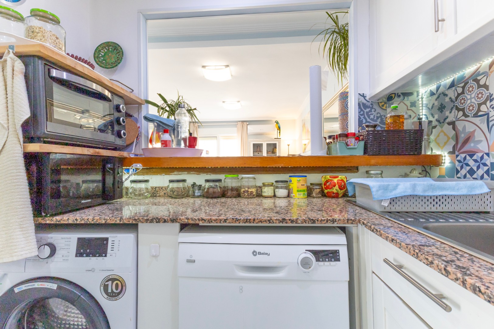 Refurbished 2-bedroom apartment with sea views in Calpe — photo 18