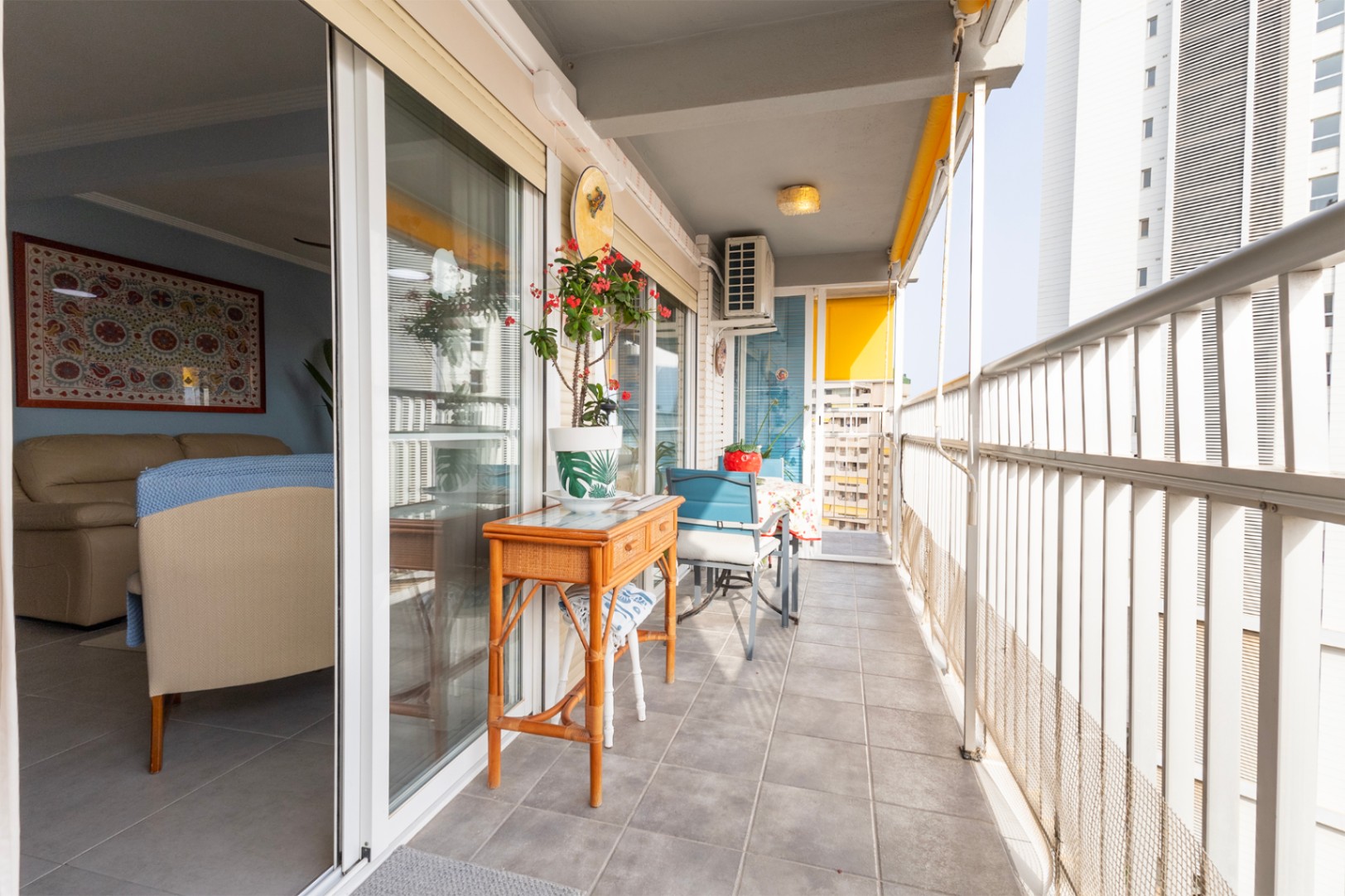 Refurbished 2-bedroom apartment with sea views in Calpe — photo 9