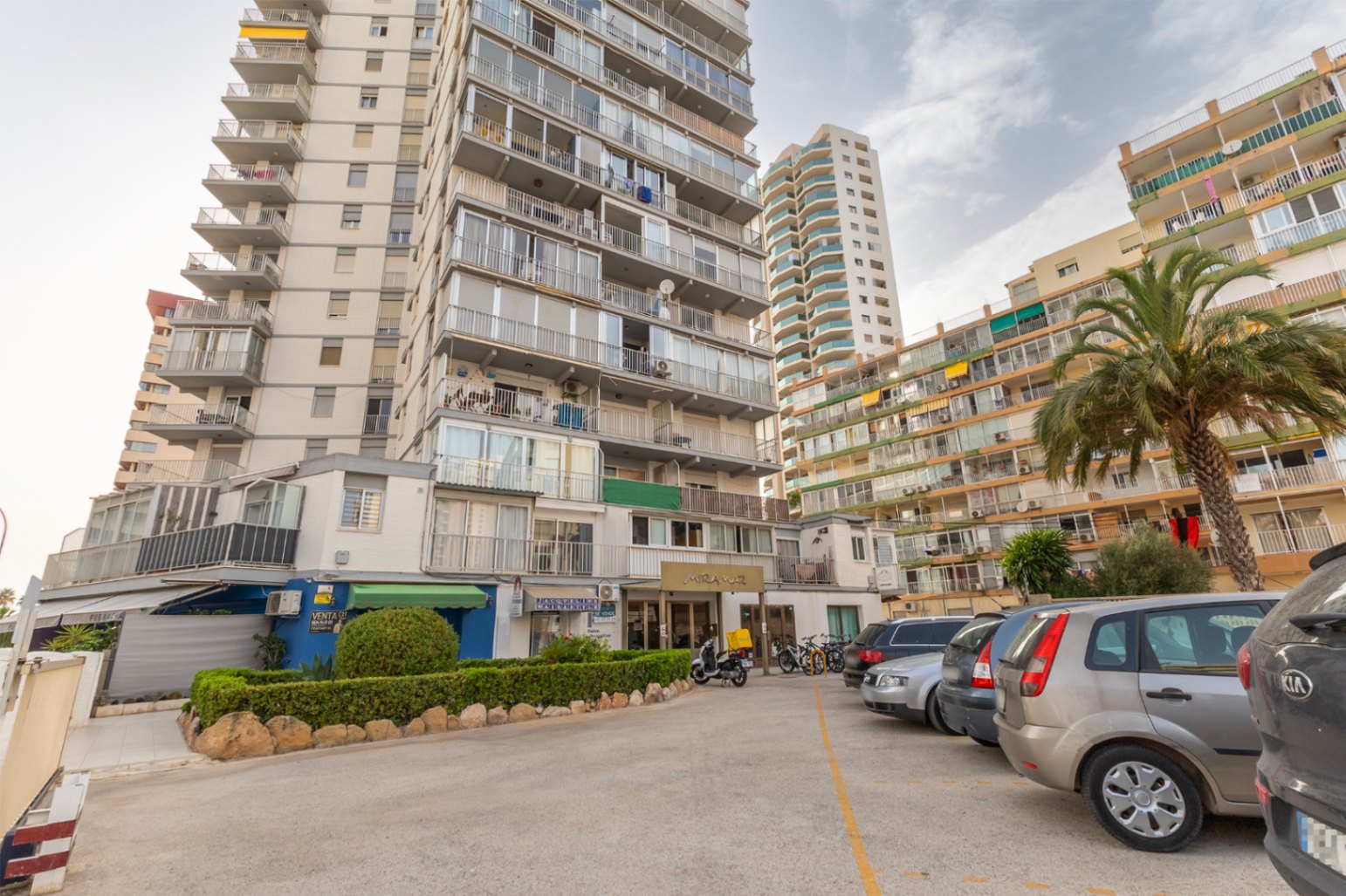 Refurbished 2-bedroom apartment with sea views in Calpe — photo 22