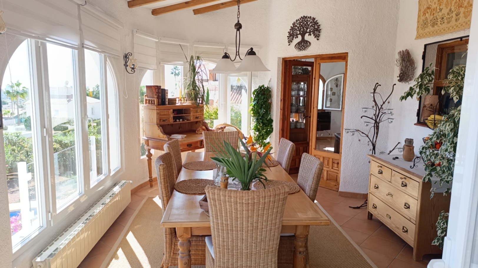 4-Bedroom Chalet with Sea Views, Pool and Located in Calpe — photo 17