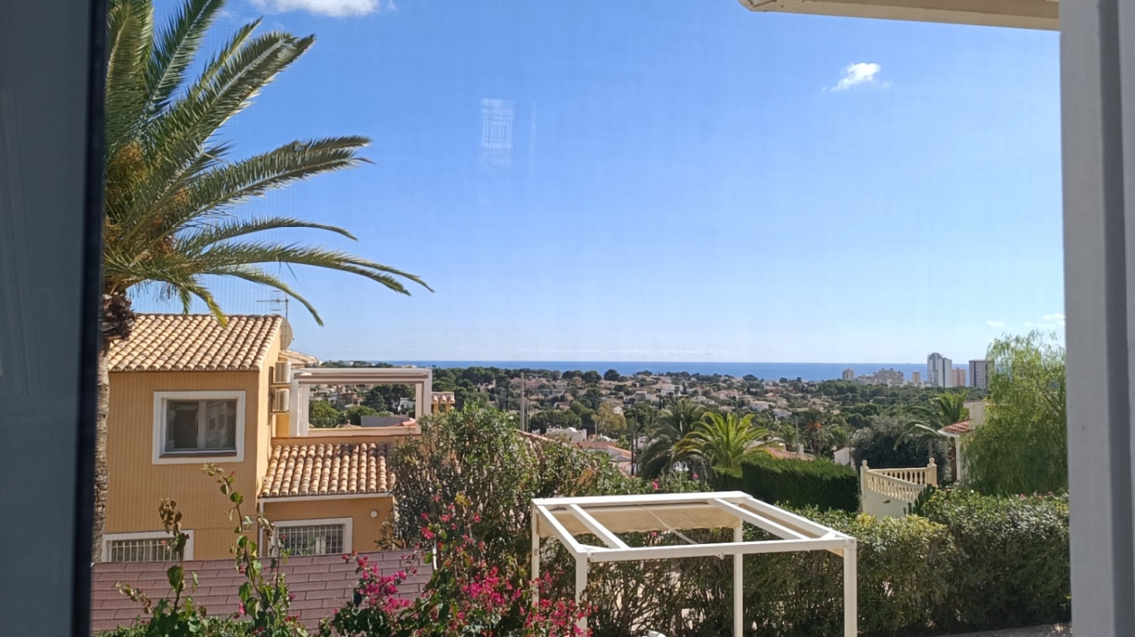 4-Bedroom Chalet with Sea Views, Pool and Located in Calpe — photo 21