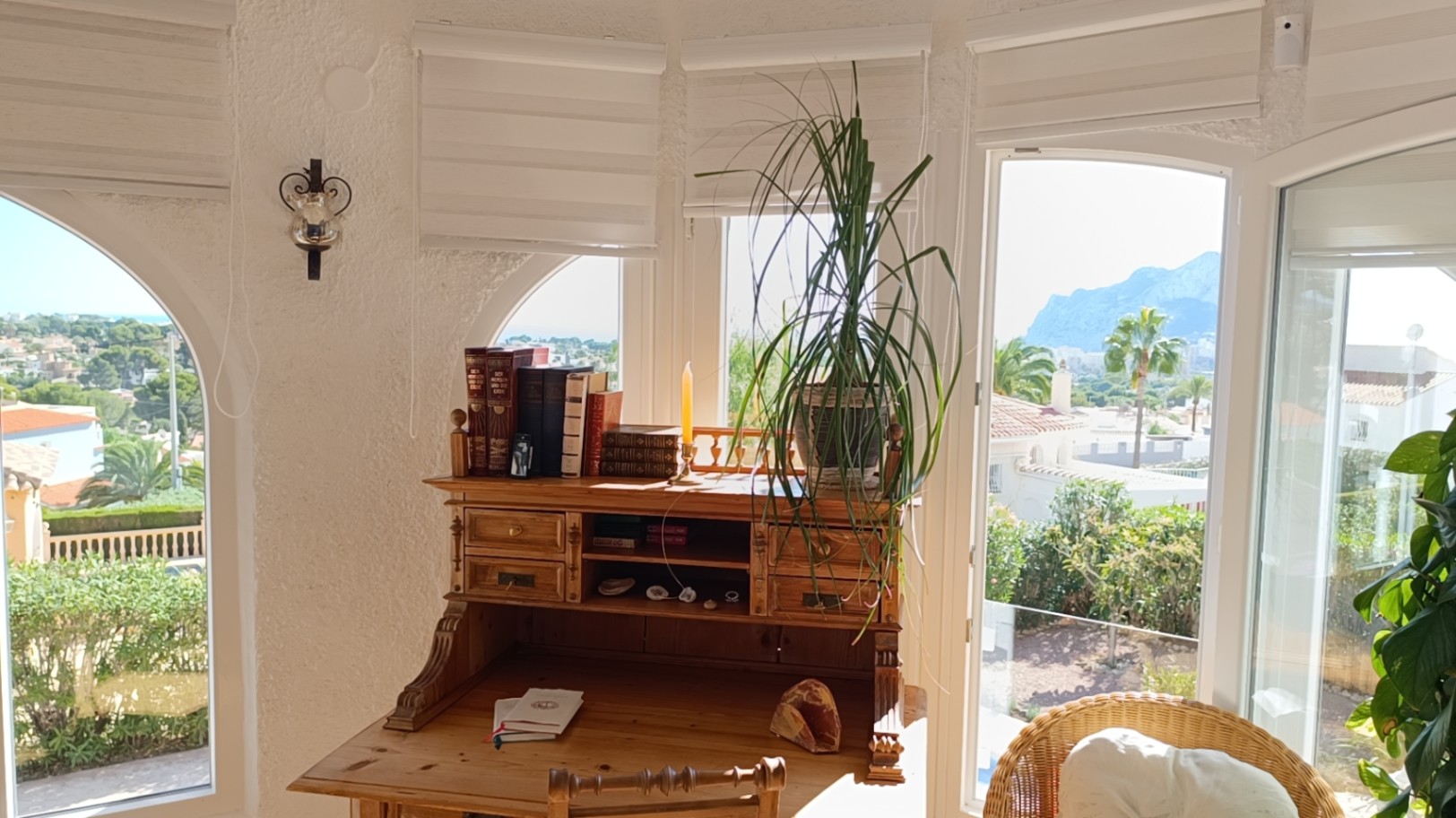 4-Bedroom Chalet with Sea Views, Pool and Located in Calpe — photo 22
