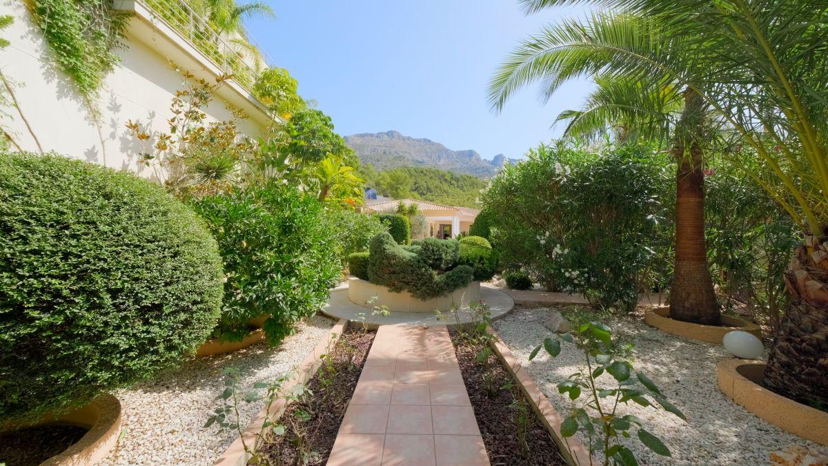 Villa for Sale in Callosa d'en Sarria, Callosa d'en Sarria, Alicante — photo 28
