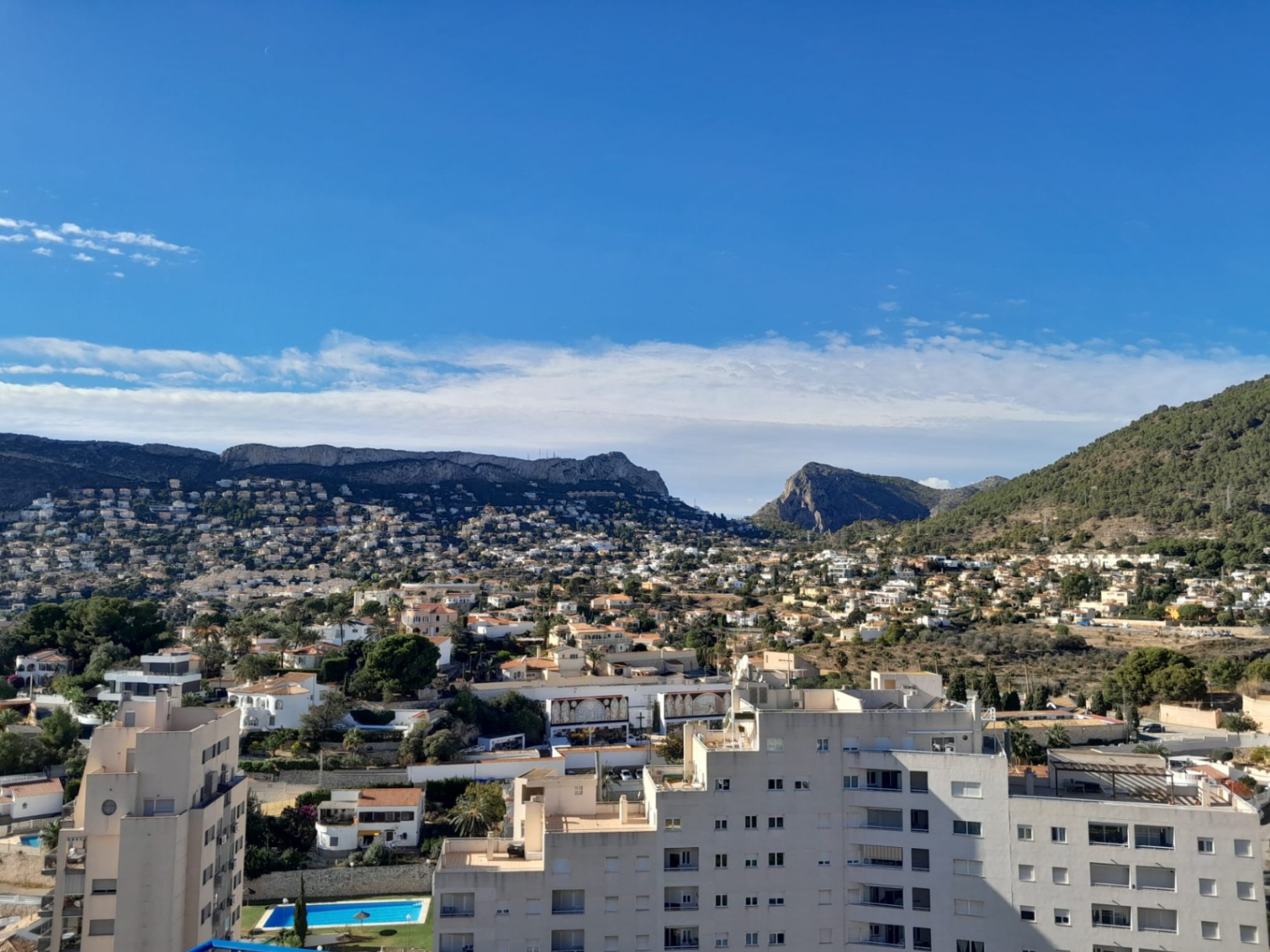 Spectacular penthouse in Calpe with sea views and swimming pool — photo 22