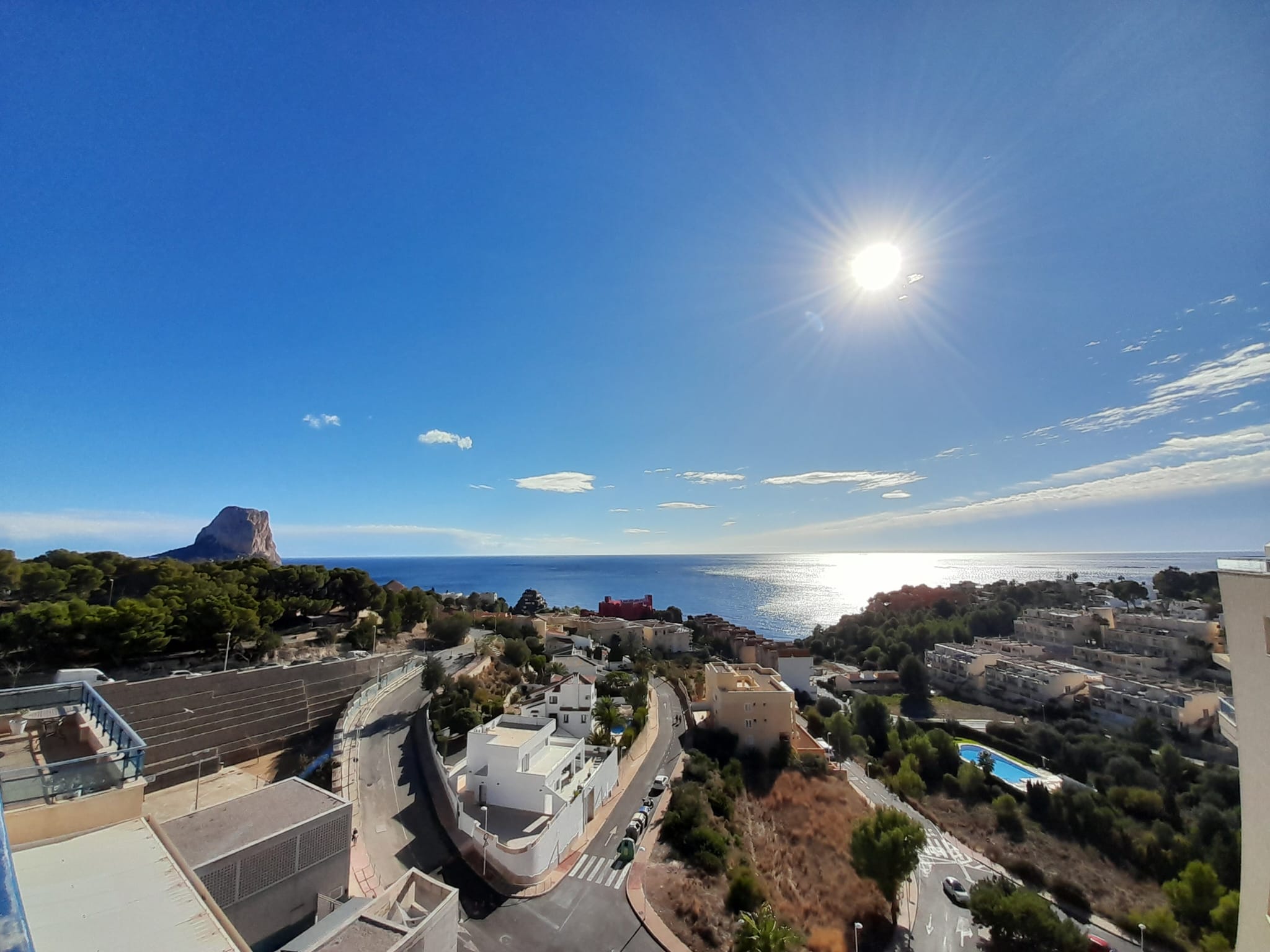 Spectacular penthouse in Calpe with sea views and swimming pool — photo 23