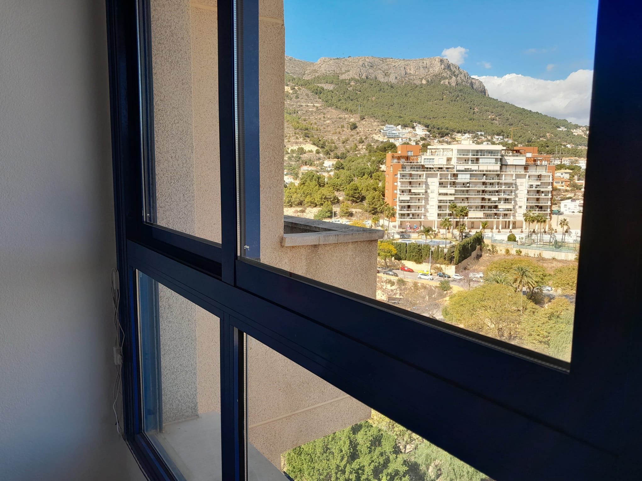 Spectacular penthouse in Calpe with sea views and swimming pool — photo 35