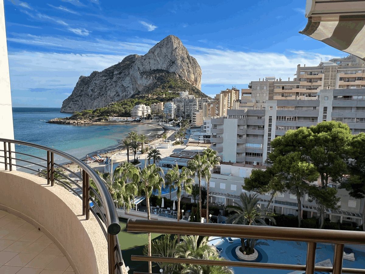 First Line Apartment at Playa La Fosa in Calpe