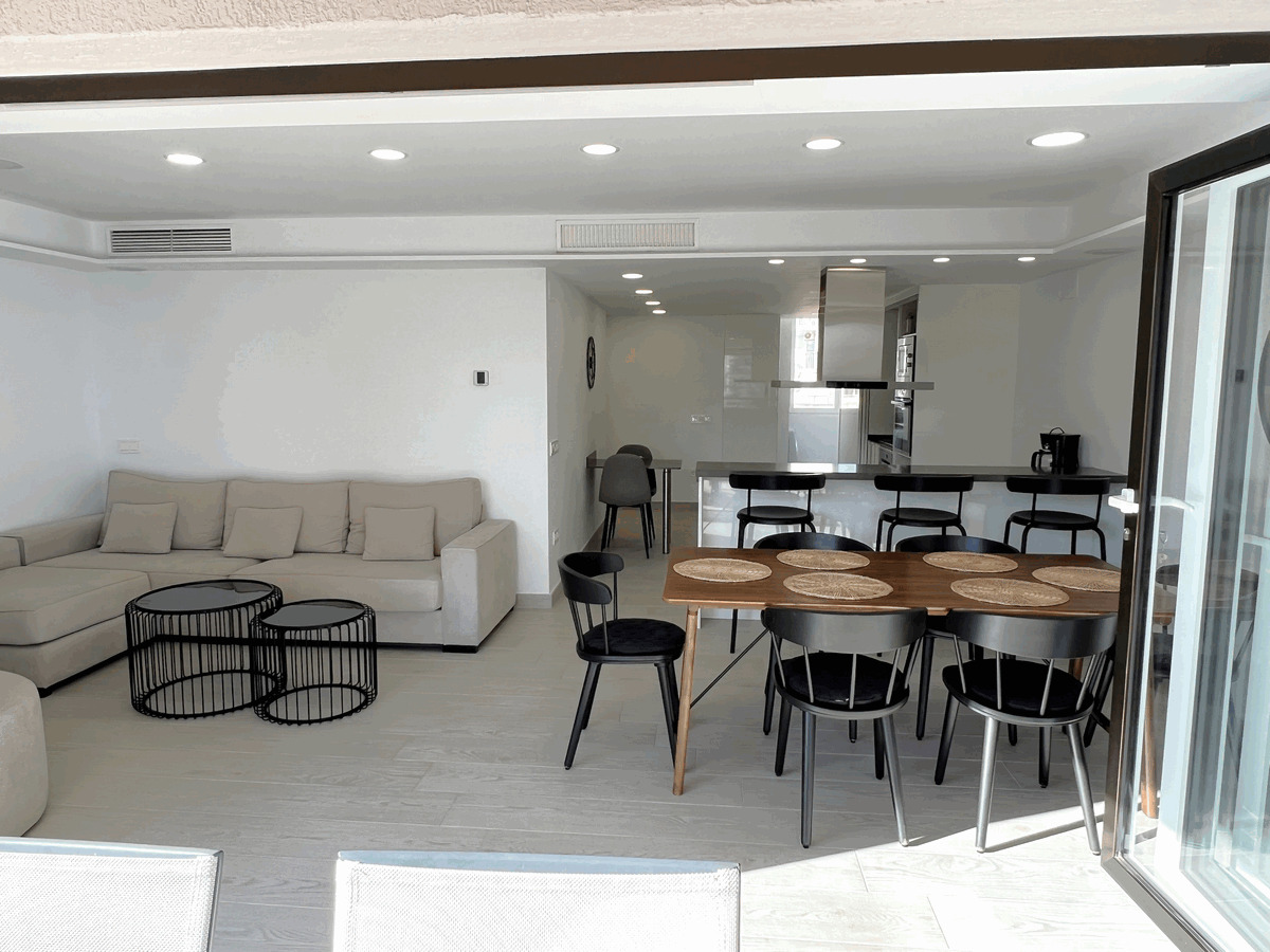 First Line Apartment at Playa La Fosa in Calpe — photo 8
