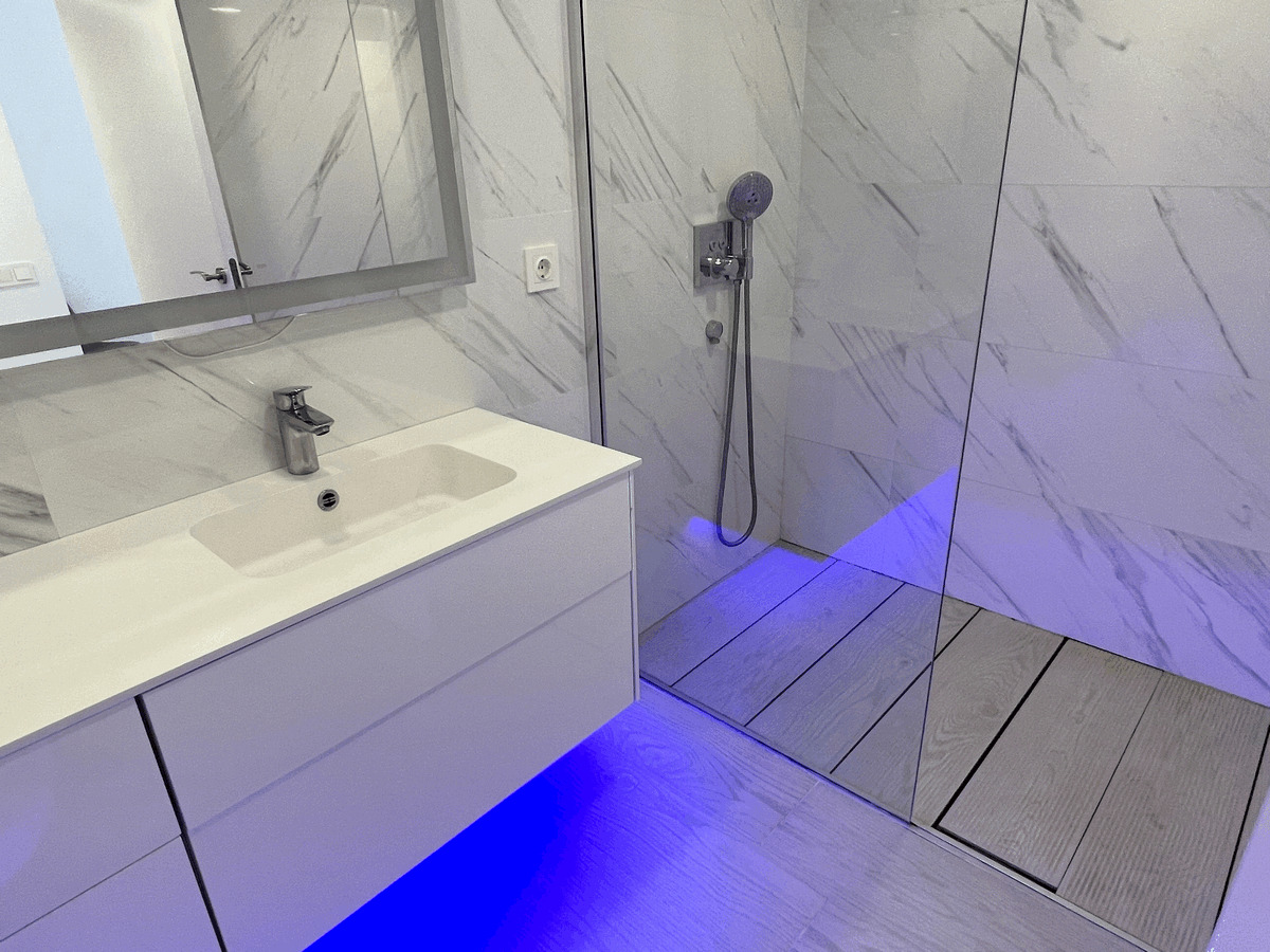 First Line Apartment at Playa La Fosa in Calpe — photo 27