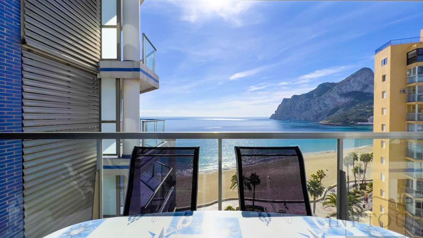 Front-line Apartment with 2 Bedrooms and Sea Views in Calpe — photo 3