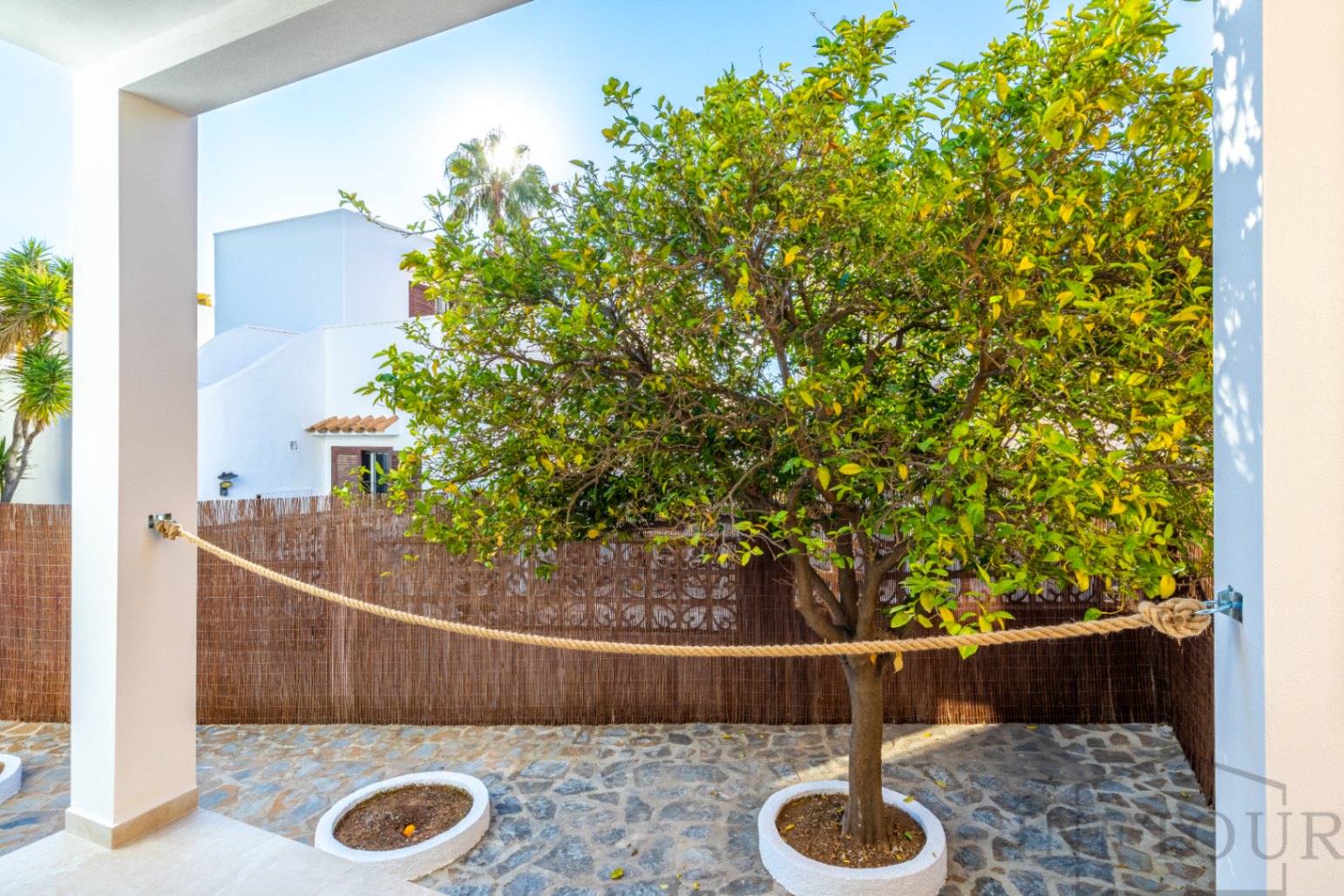 Independent and fully renovated bungalow in Calpe — photo 10