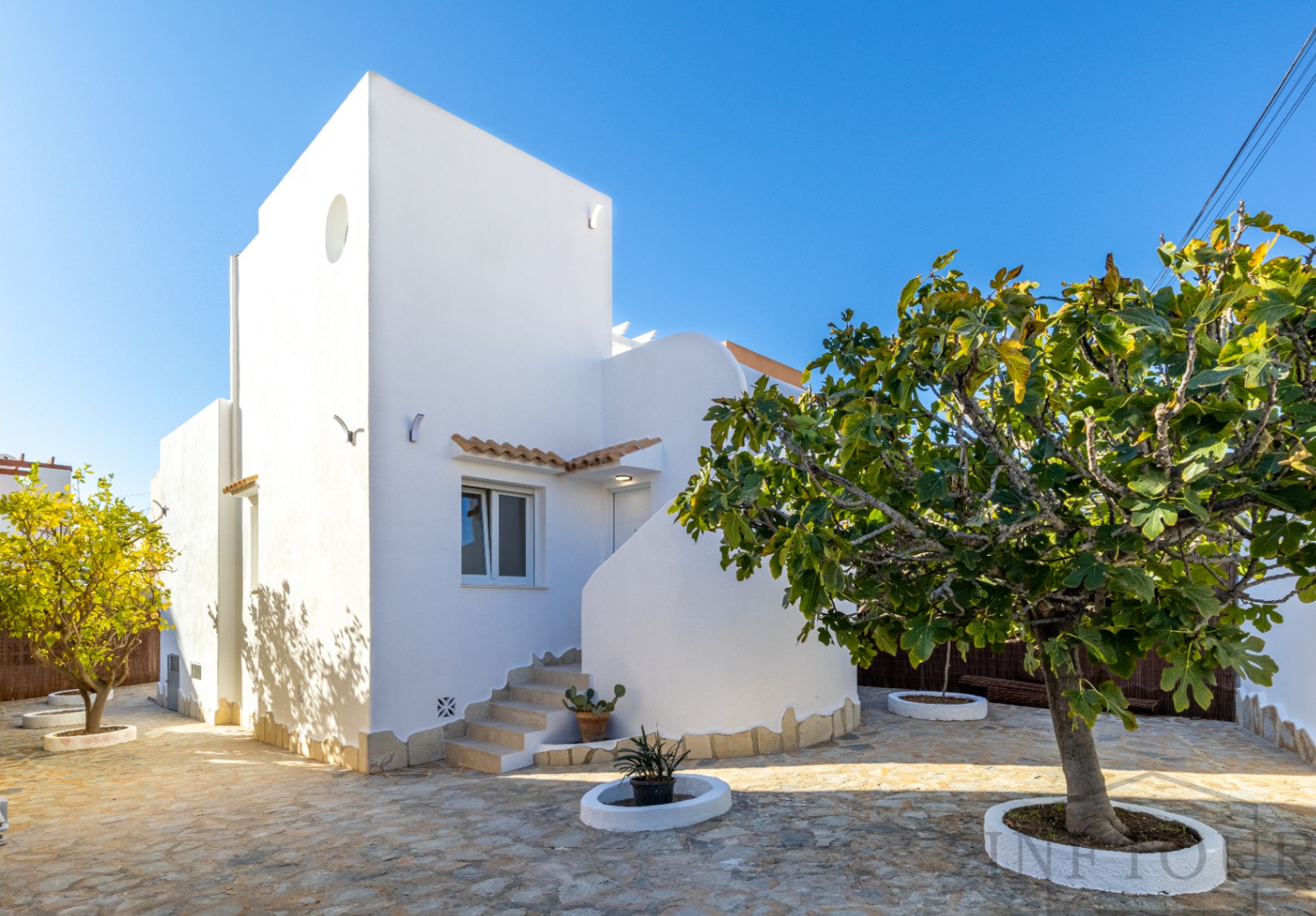 Independent and fully renovated bungalow in Calpe — photo 2