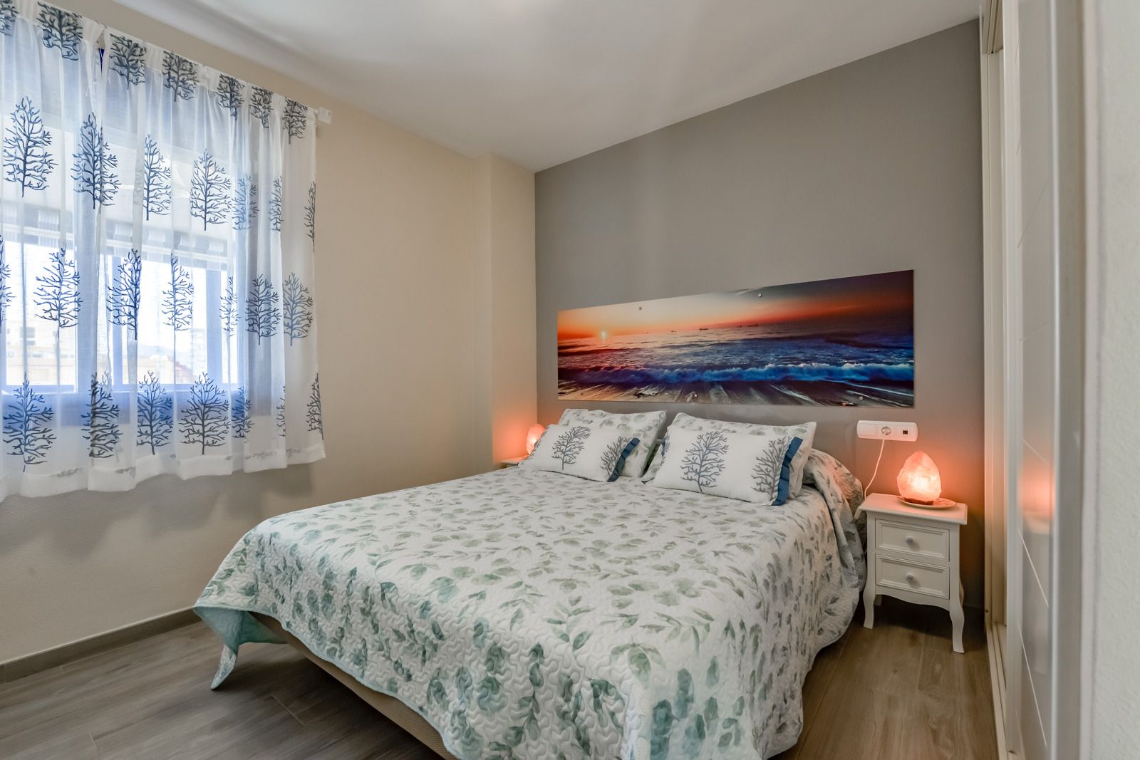 3-Bedroom Apartment with Sea Views — photo 15