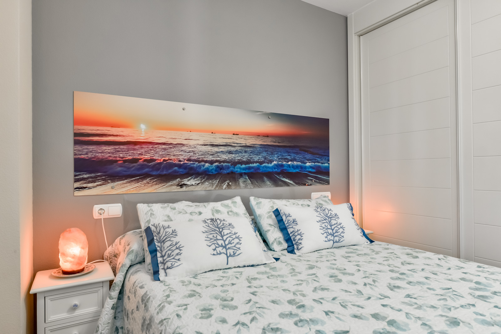 3-Bedroom Apartment with Sea Views — photo 17