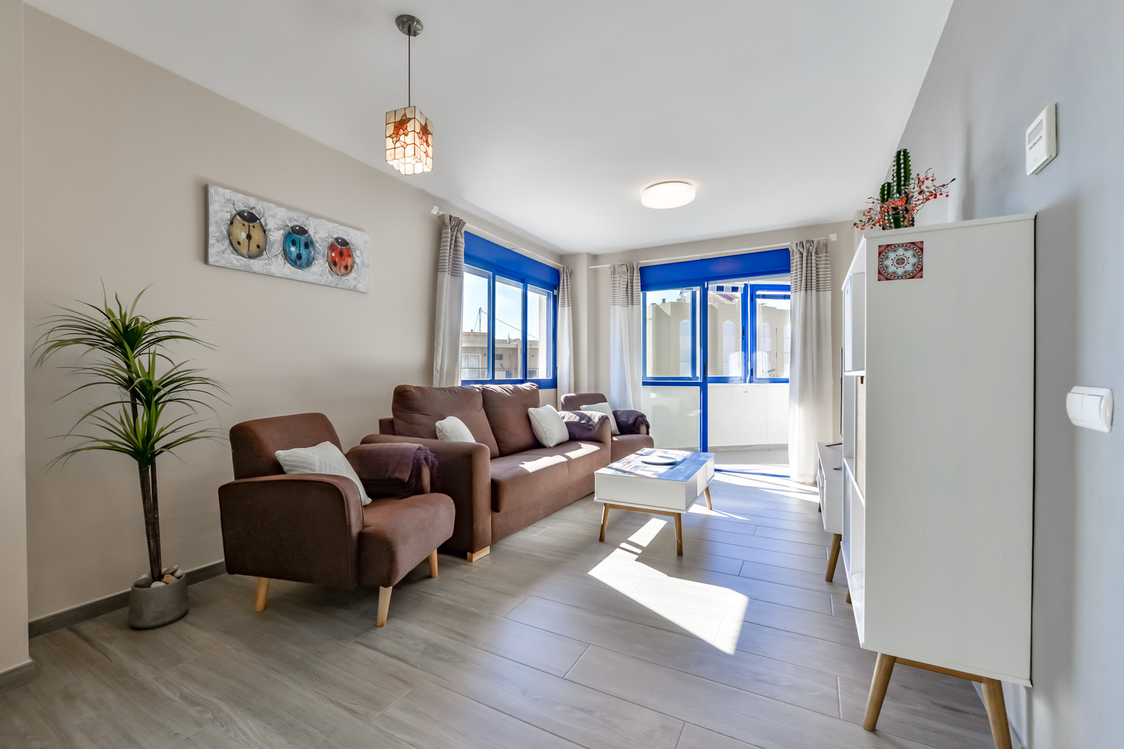 3-Bedroom Apartment with Sea Views — photo 5