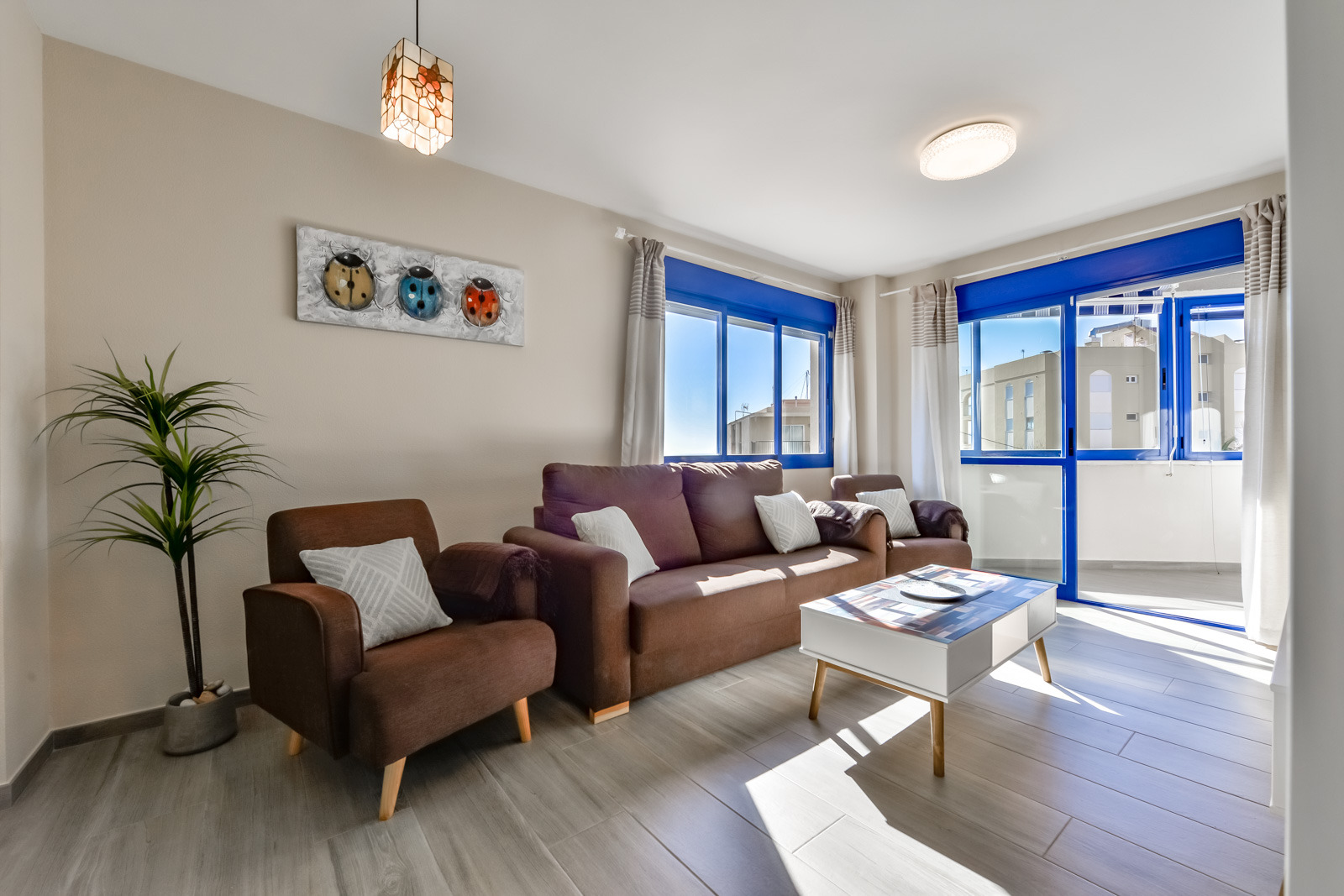 3-Bedroom Apartment with Sea Views — photo 4