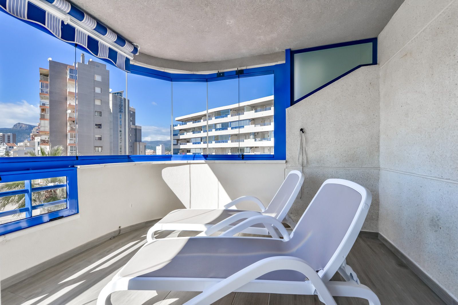 3-Bedroom Apartment with Sea Views — photo 29