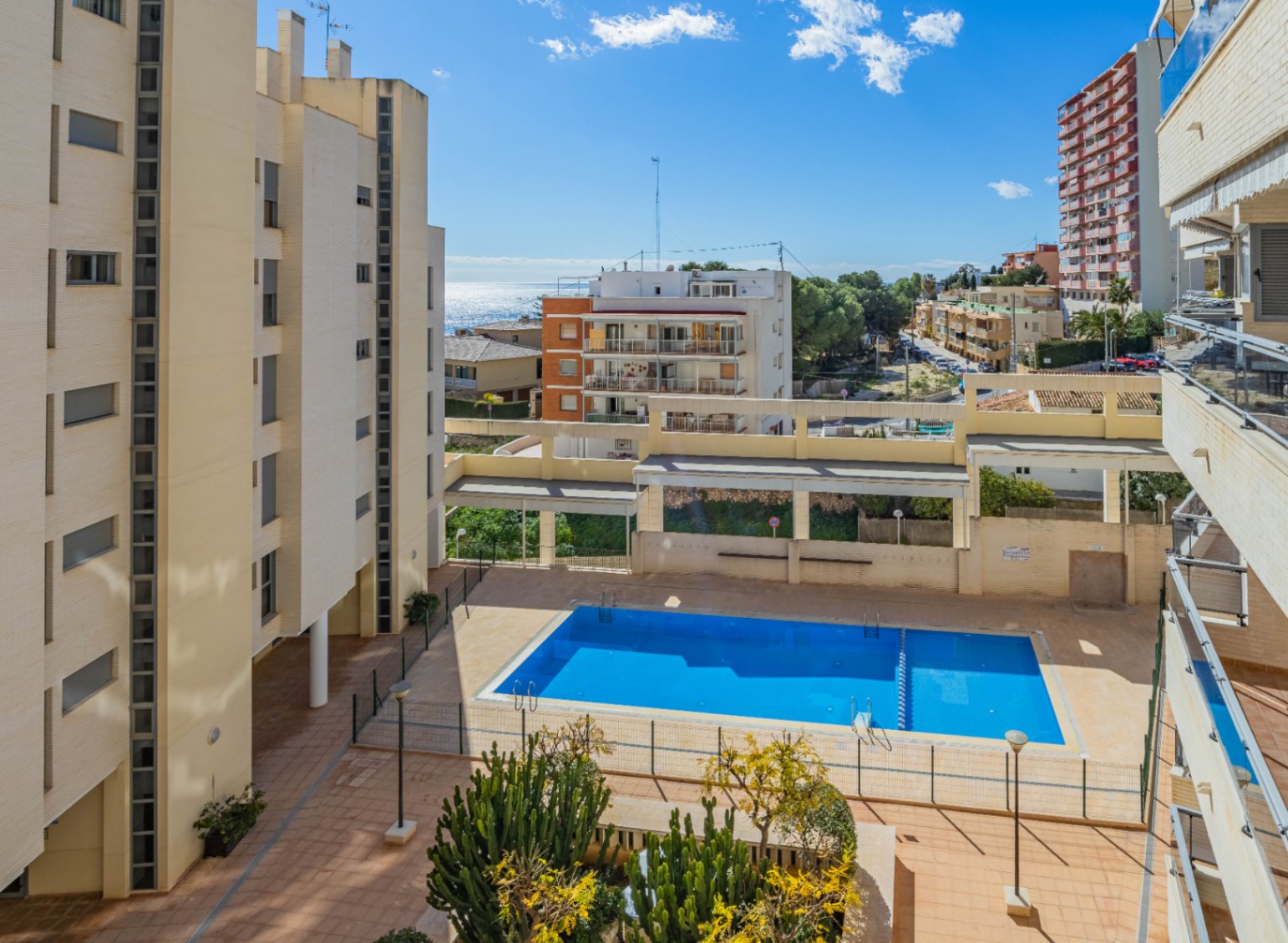 2-Bedroom Apartment with Pool in the Centre of Calpe