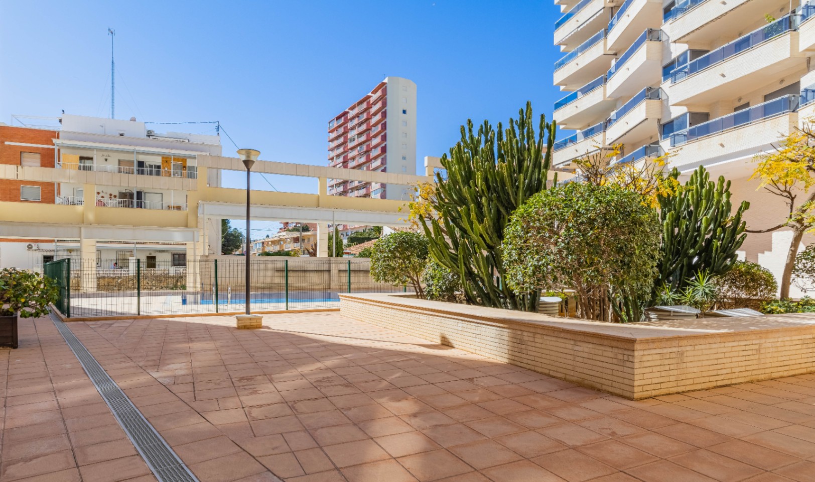 2-Bedroom Apartment with Pool in the Centre of Calpe — photo 24
