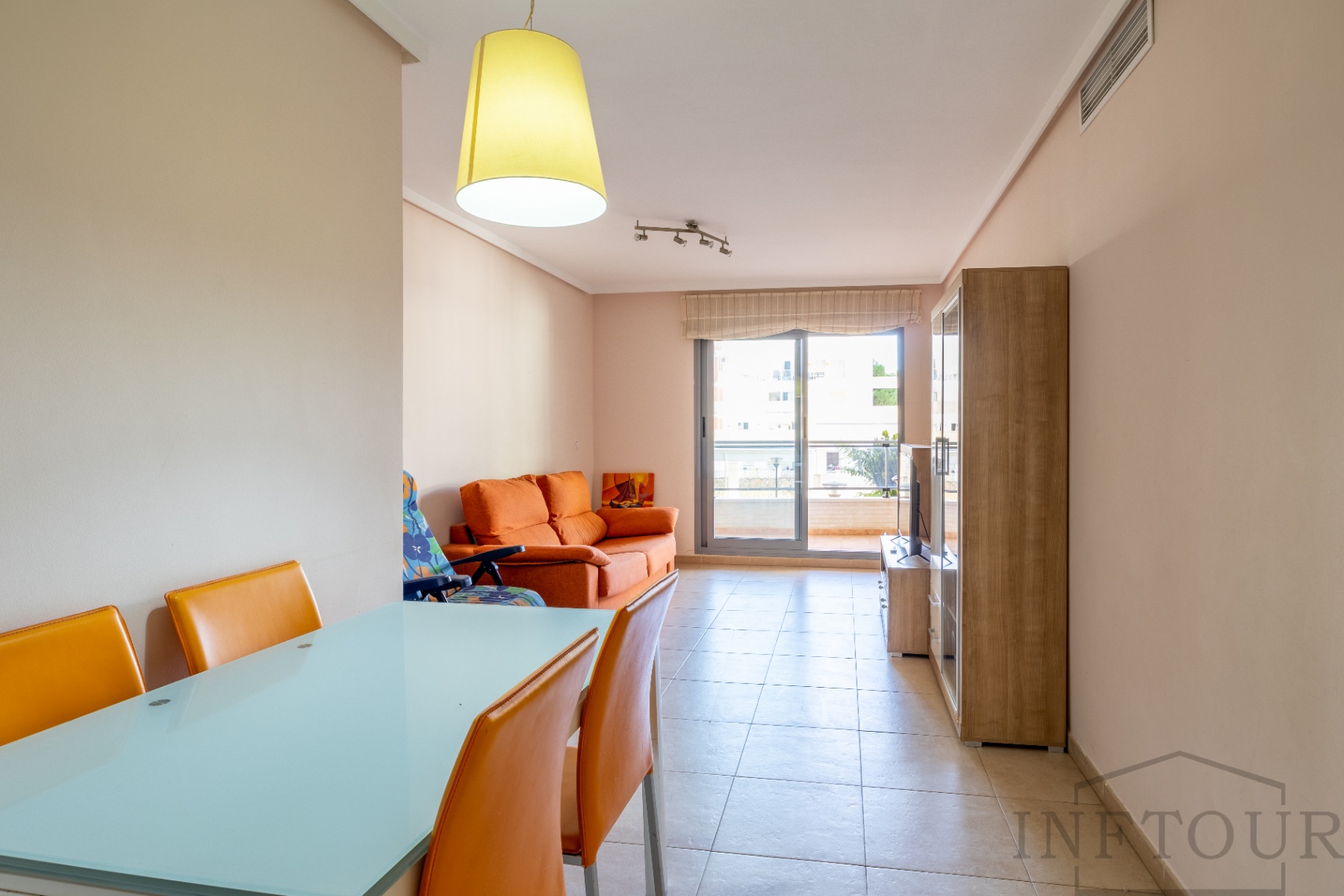 2-Bedroom Apartment with Pool in the Centre of Calpe — photo 2