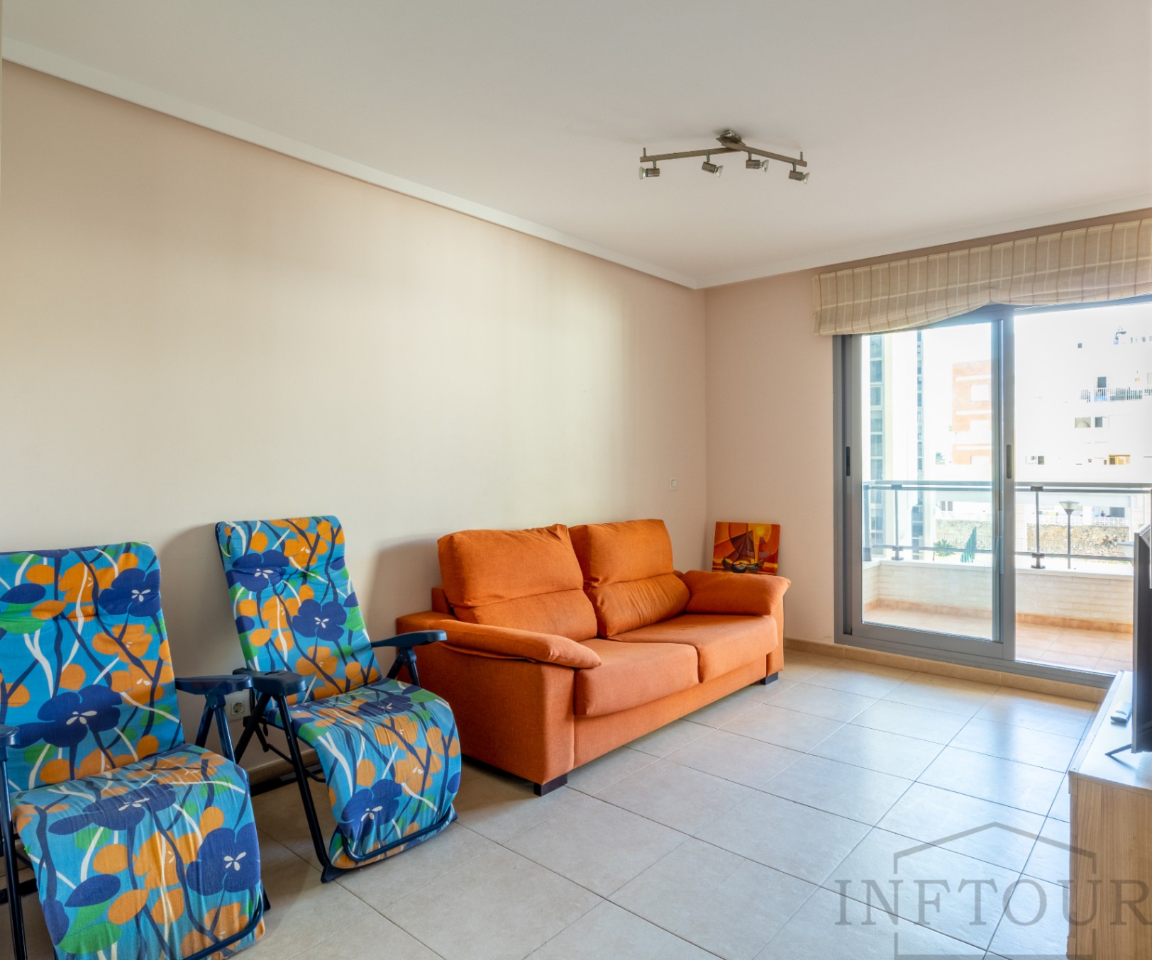 2-Bedroom Apartment with Pool in the Centre of Calpe — photo 3