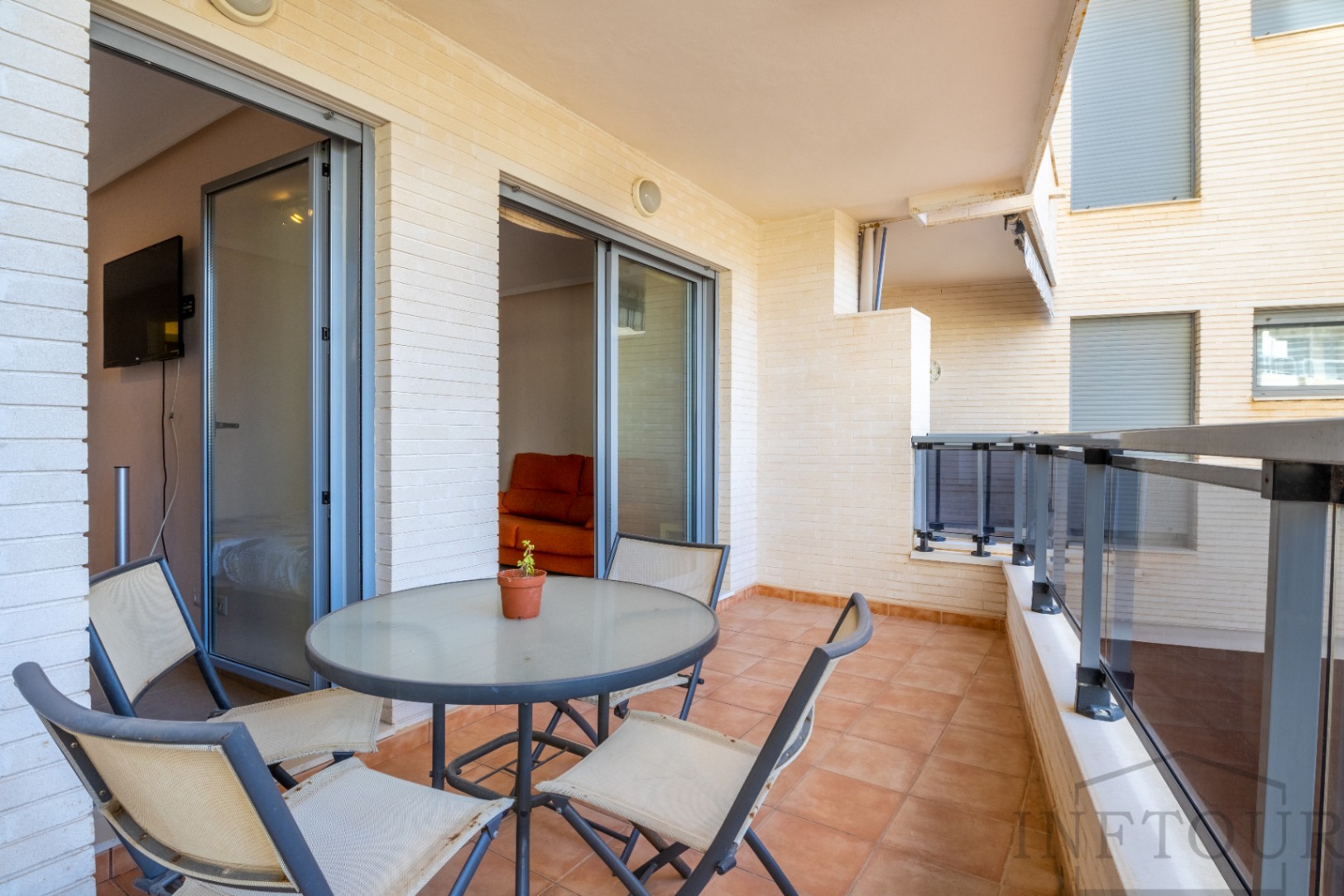 2-Bedroom Apartment with Pool in the Centre of Calpe — photo 7