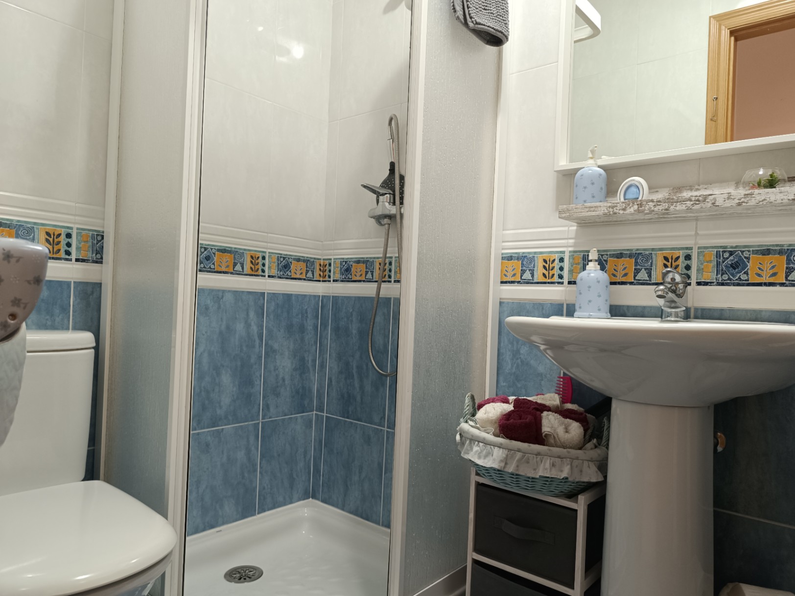 Spacious 2-bedroom apartment with pool in Calpe town centre — photo 4