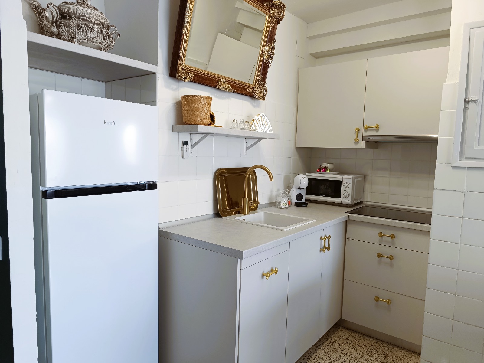 Renoveret 2-værelses lejlighed i centrum af Calpe — foto 7