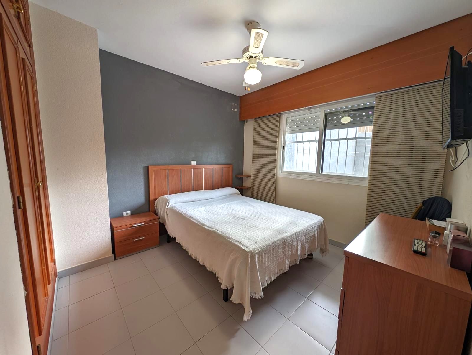 Spacious beachfront apartment in Calpe — photo 2