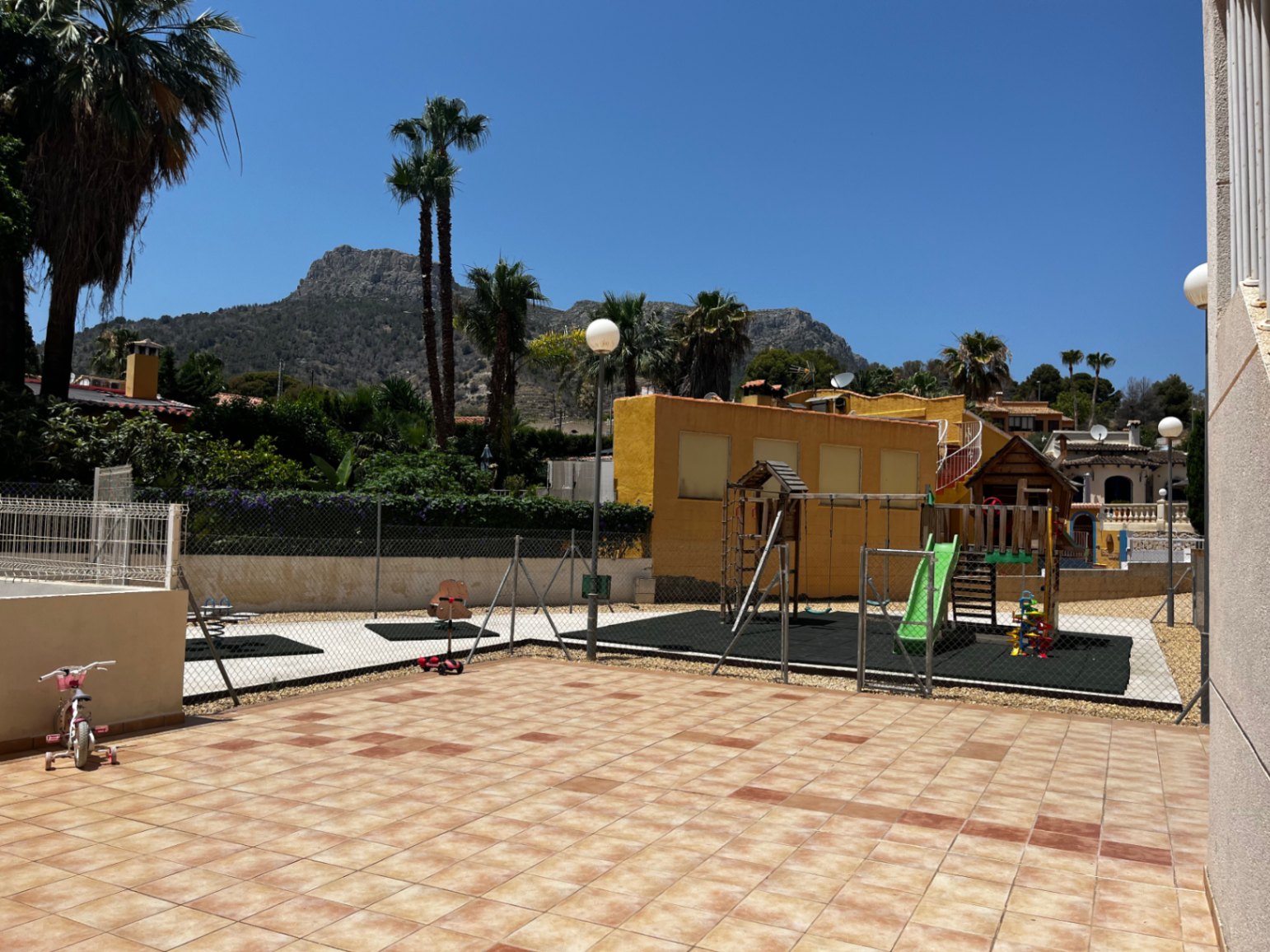 Apartment mit Meerblick 2 Schlafzimmer und 2 Badezimmer und Parkplatz, Calpe — Foto 26