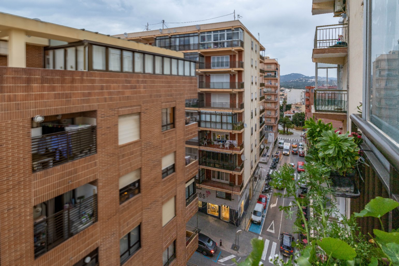 4-bedroom apartment with parking in the center of Calpe — photo 30