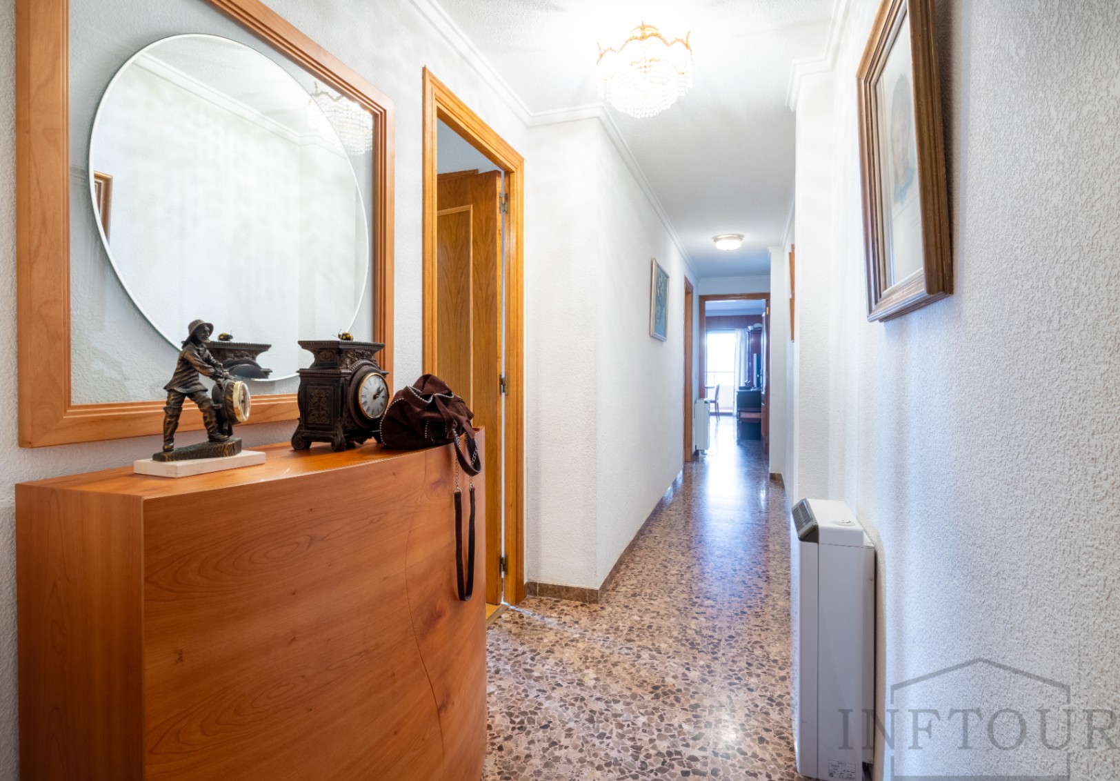 4-bedroom apartment with parking in the center of Calpe — photo 2