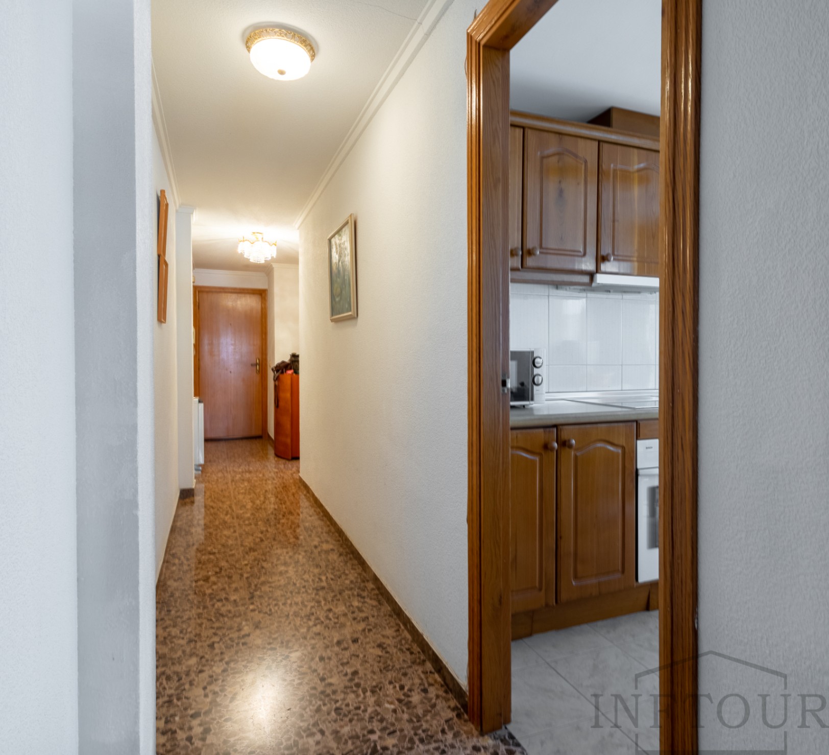 4-bedroom apartment with parking in the center of Calpe — photo 10