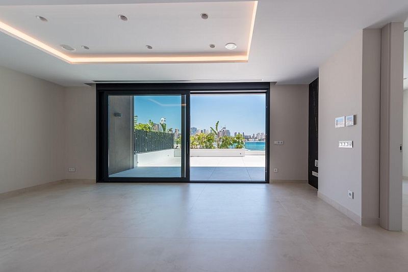 DERNIER Chalet de luxe à vendre à Benidorm avec 4 chambres et piscine privée — photo 2